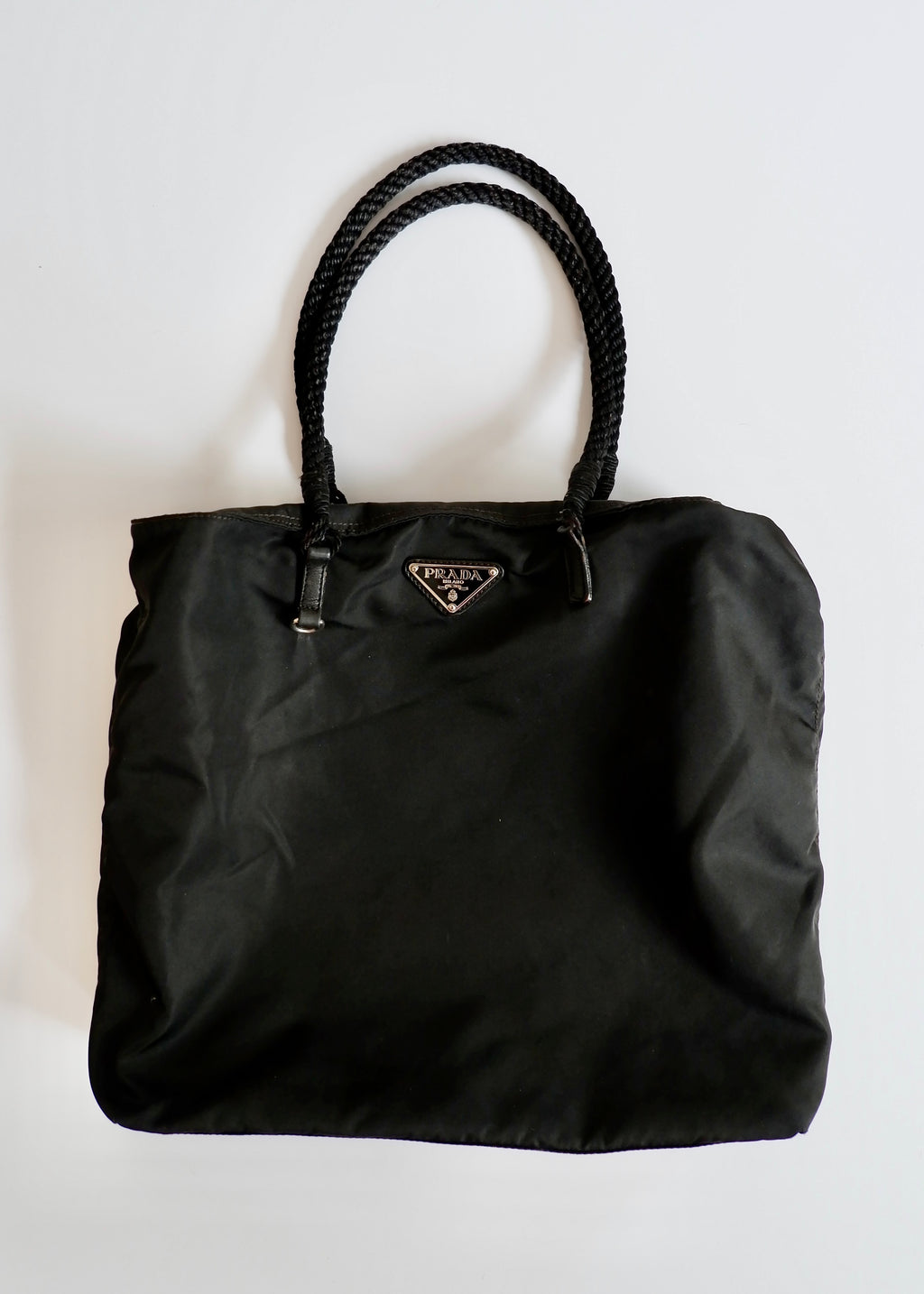 Authentique fourre-tout en nylon noir Prada d'occasion