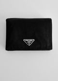 Authentique portefeuille BiFold en nylon noir Prada d'occasion
