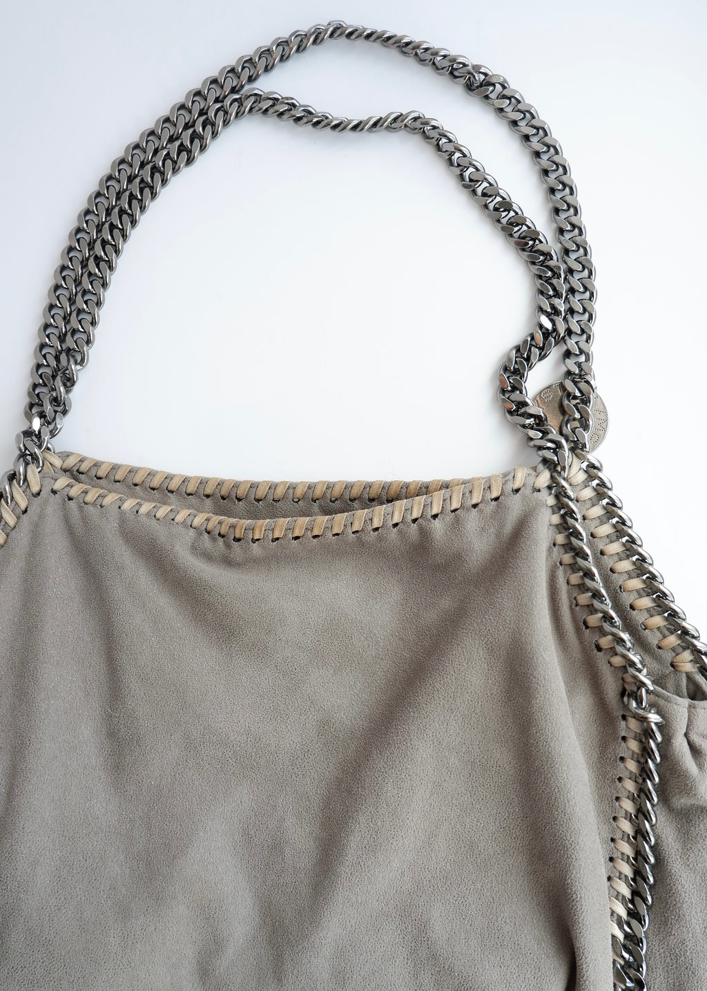 Sac porté épaule Stella McCartney Falabella en tissu gris authentique d'occasion
