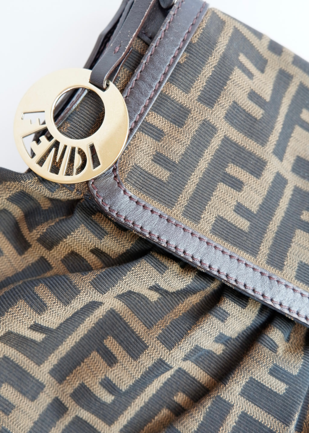 Sac porté épaule Fendi Zucca Chef marron vintage d'occasion authentique