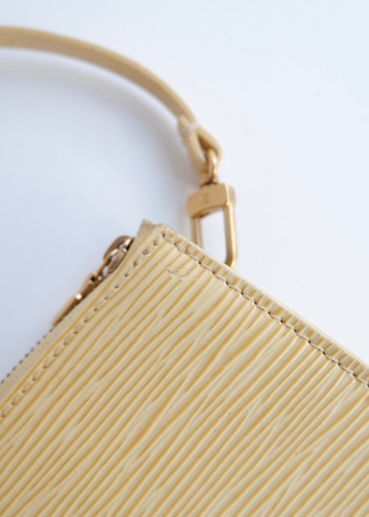 Sac porté épaule Louis Vuitton Pochette en cuir Épi beige authentique d'occasion