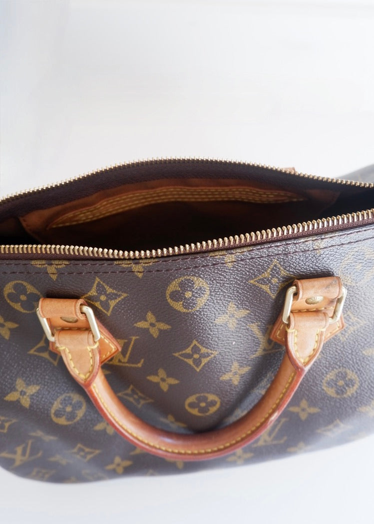 Preowned Louis Vuitton Monogram Speedy 30 Handbag