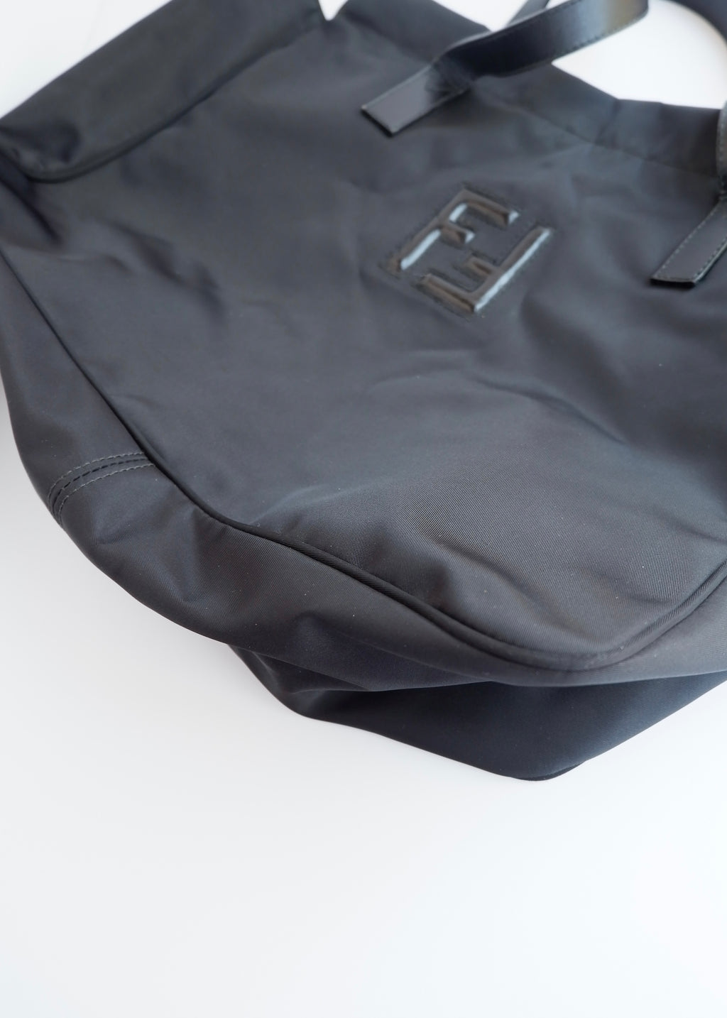 Authentique Sac Cabas Fendi Noir en Nylon FF d'occasion