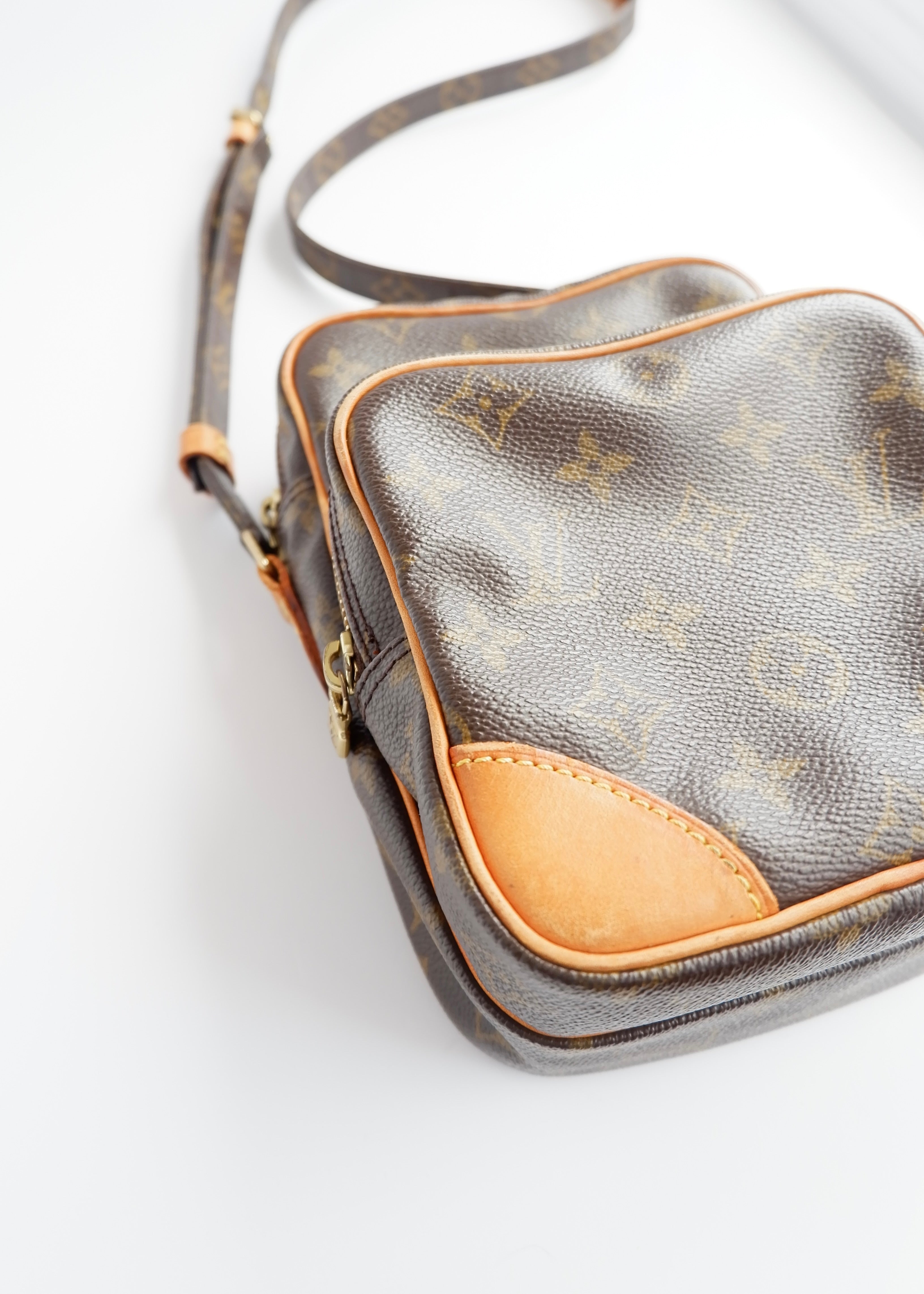 Authentique sac Louis Vuitton Monogram Amazone d'occasion