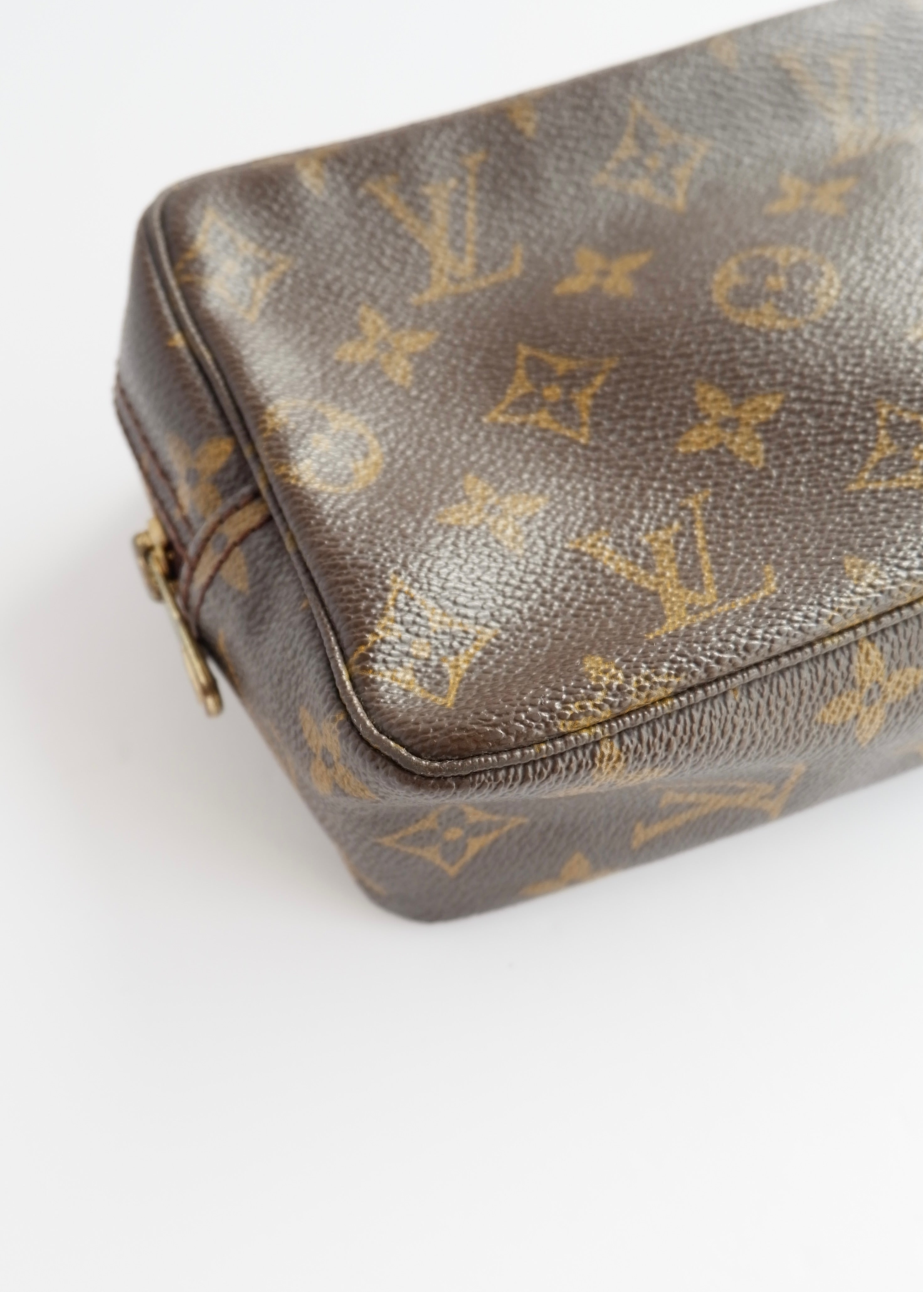 Trousse de Toilette Louis Vuitton Monogram Authentique d'Occasion