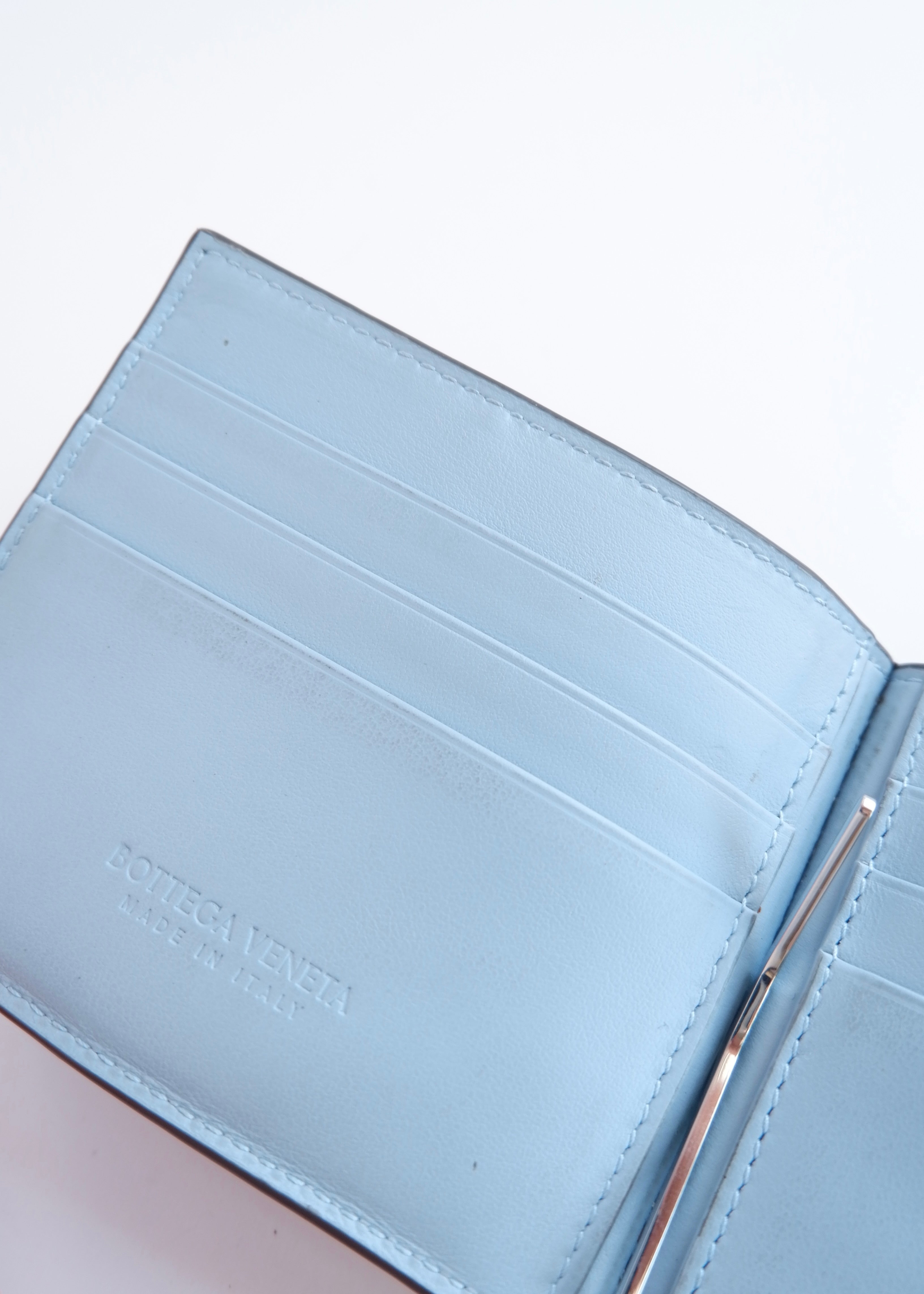 Portefeuille Bottega Veneta Cassette en cuir gris authentique d'occasion
