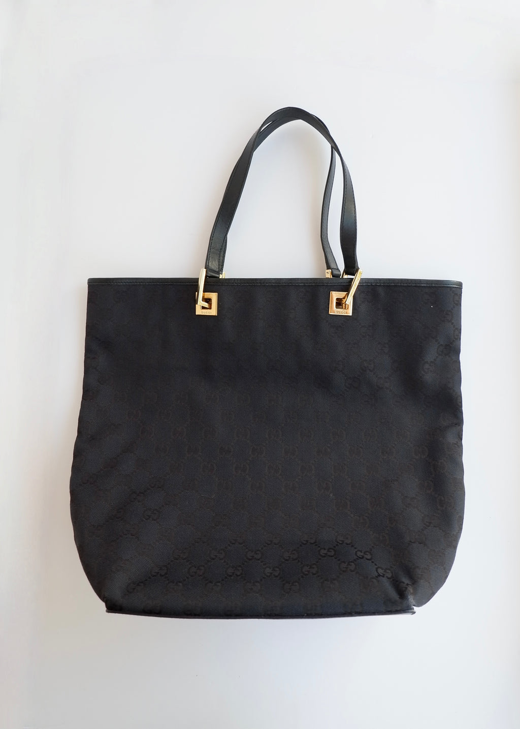 Preowned Gucci Black GG Canvas Shoulder Bag GHW