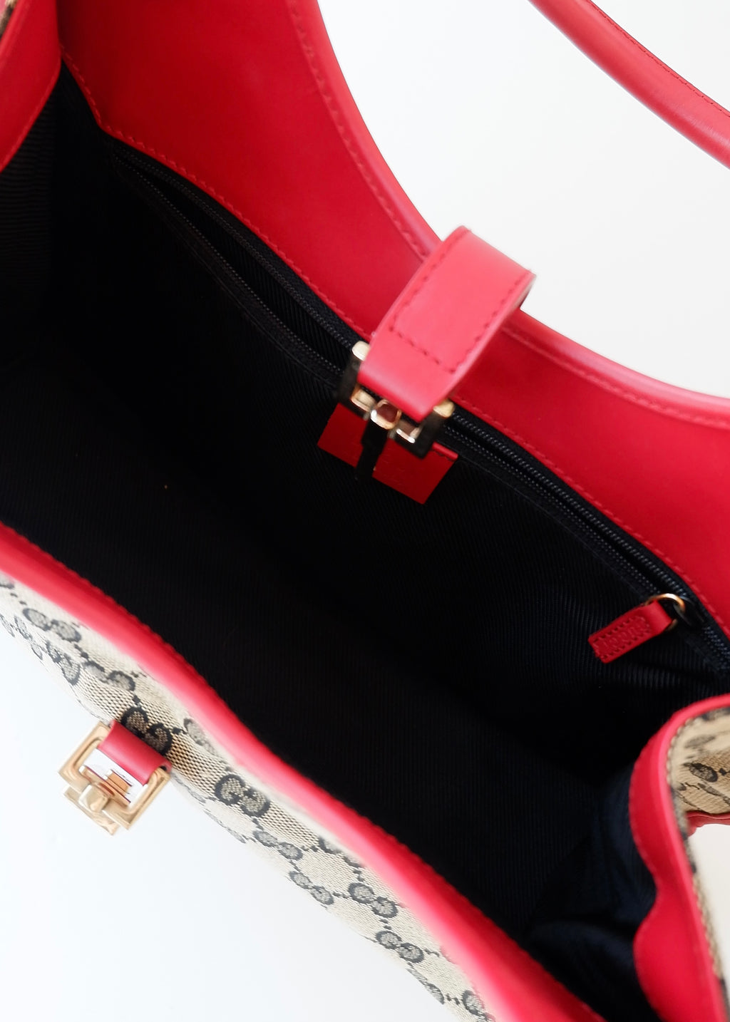 Preowned Gucci Red GG Canvas Jackie Piston Closure Shoulder Bag