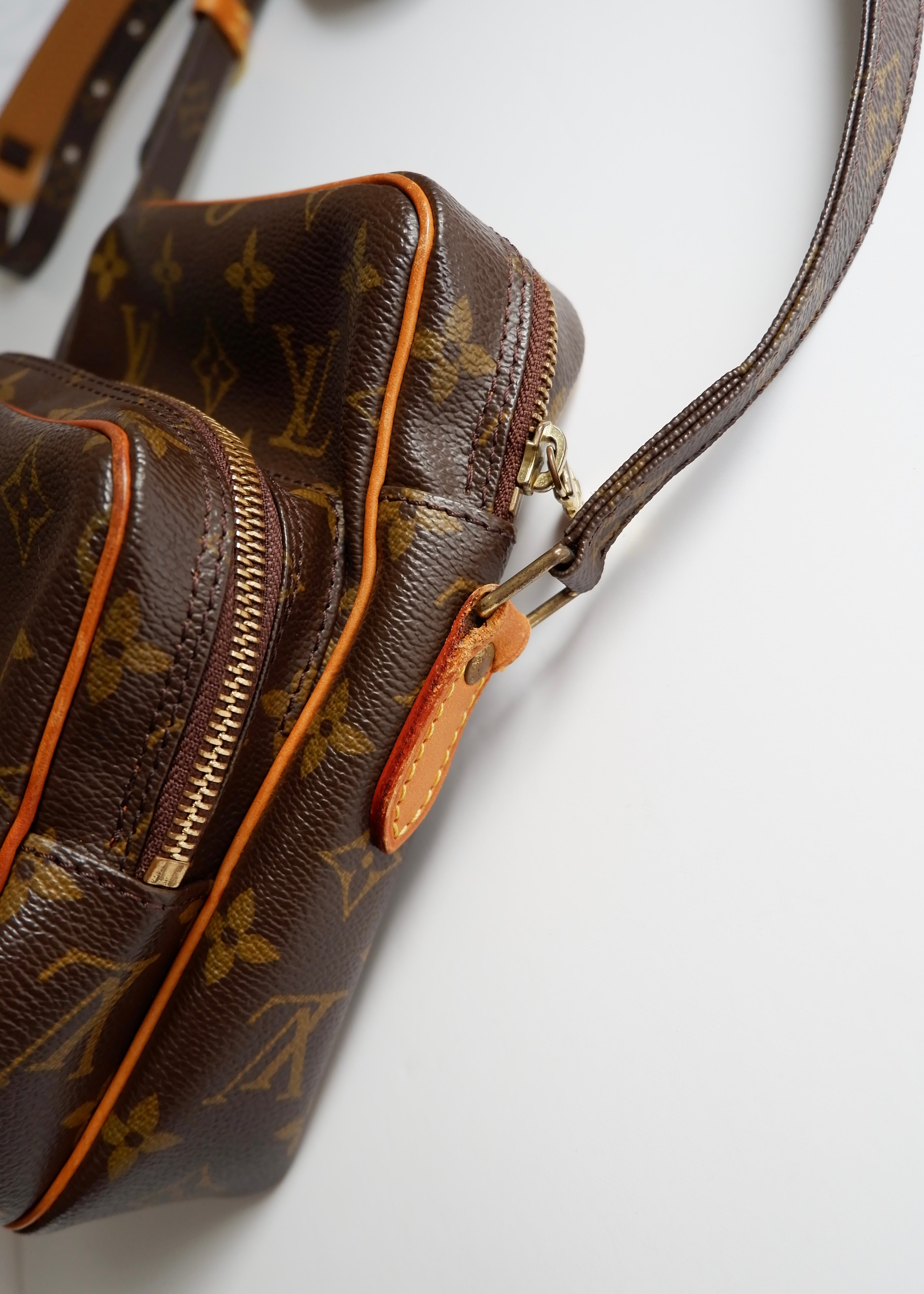 Authentique sac Louis Vuitton Monogram Amazone d'occasion