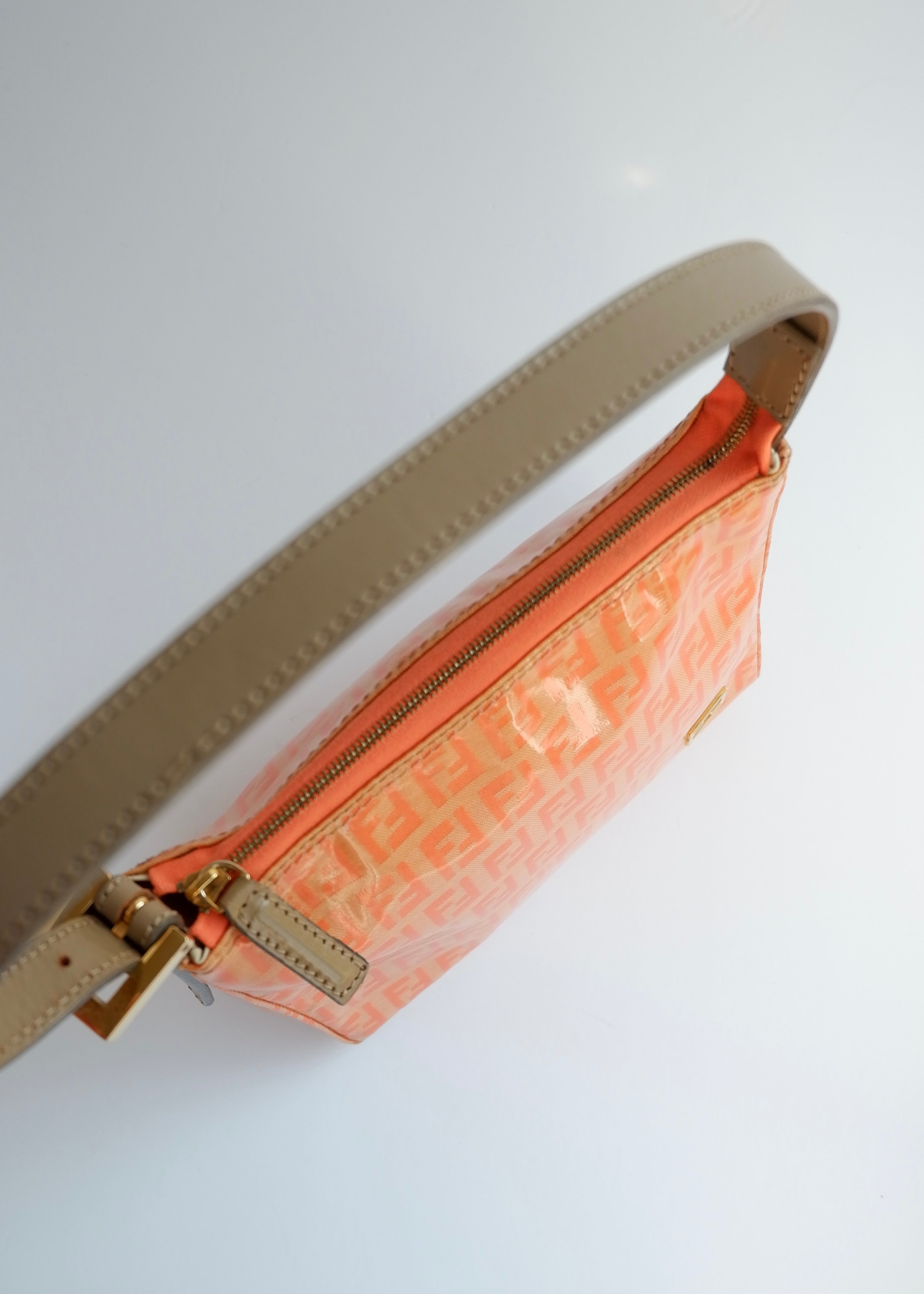 Authentique sac micro bandoulière Fendi Orange Zucchino en toile enduite d'occasion