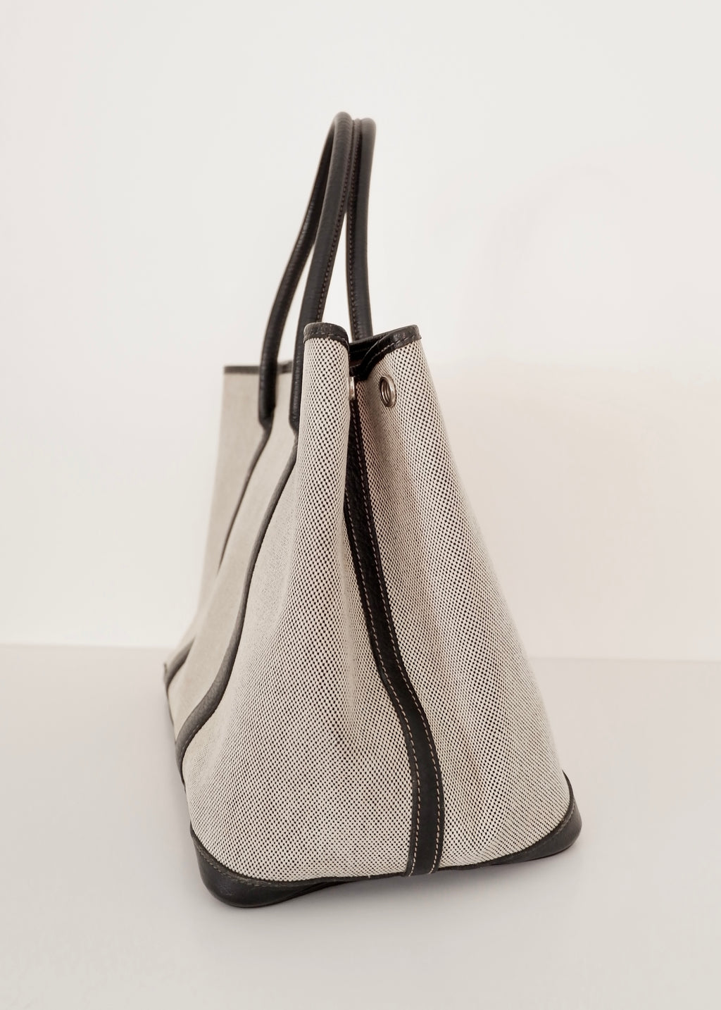 Sac cabas Hermès Garden Party authentique d'occasion en cuir et toile noirs/gris