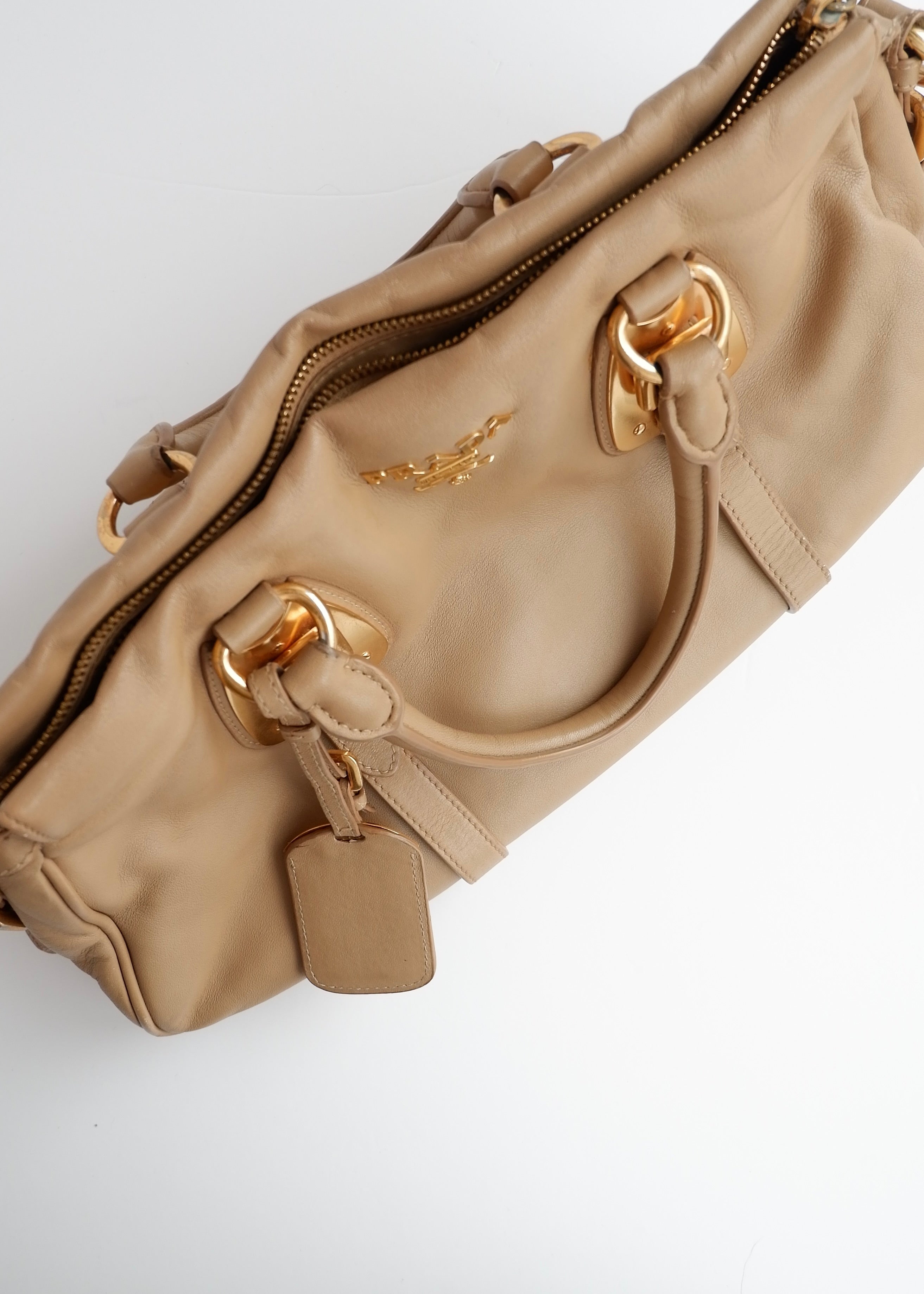 Authentique sac Prada en cuir marron, deux-en-un, d'occasion