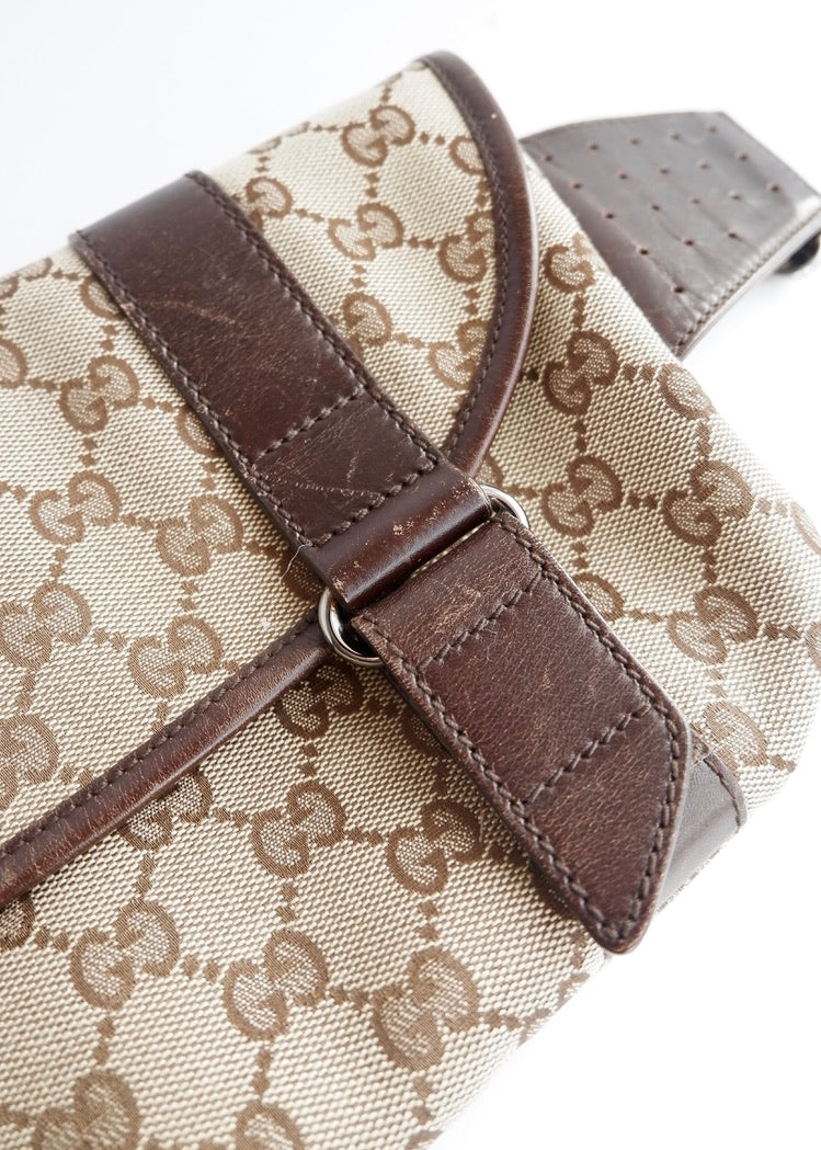 Authentique Sac Banane Gucci Marron en Toile GG et Cuir d'Occasion