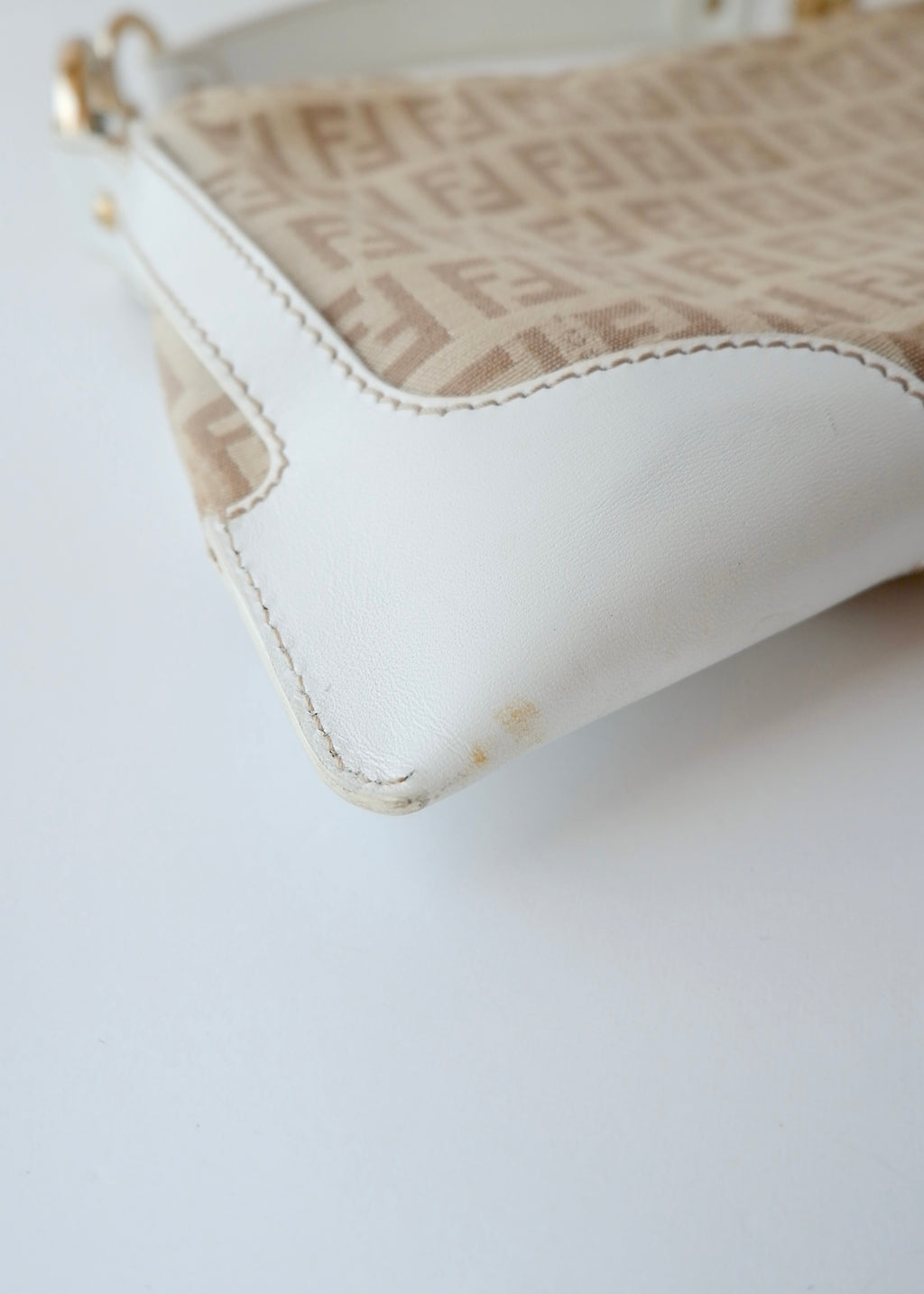 Preowned Vintage Fendi White Leather Beige Canvas Zucchino Shoulder Bag