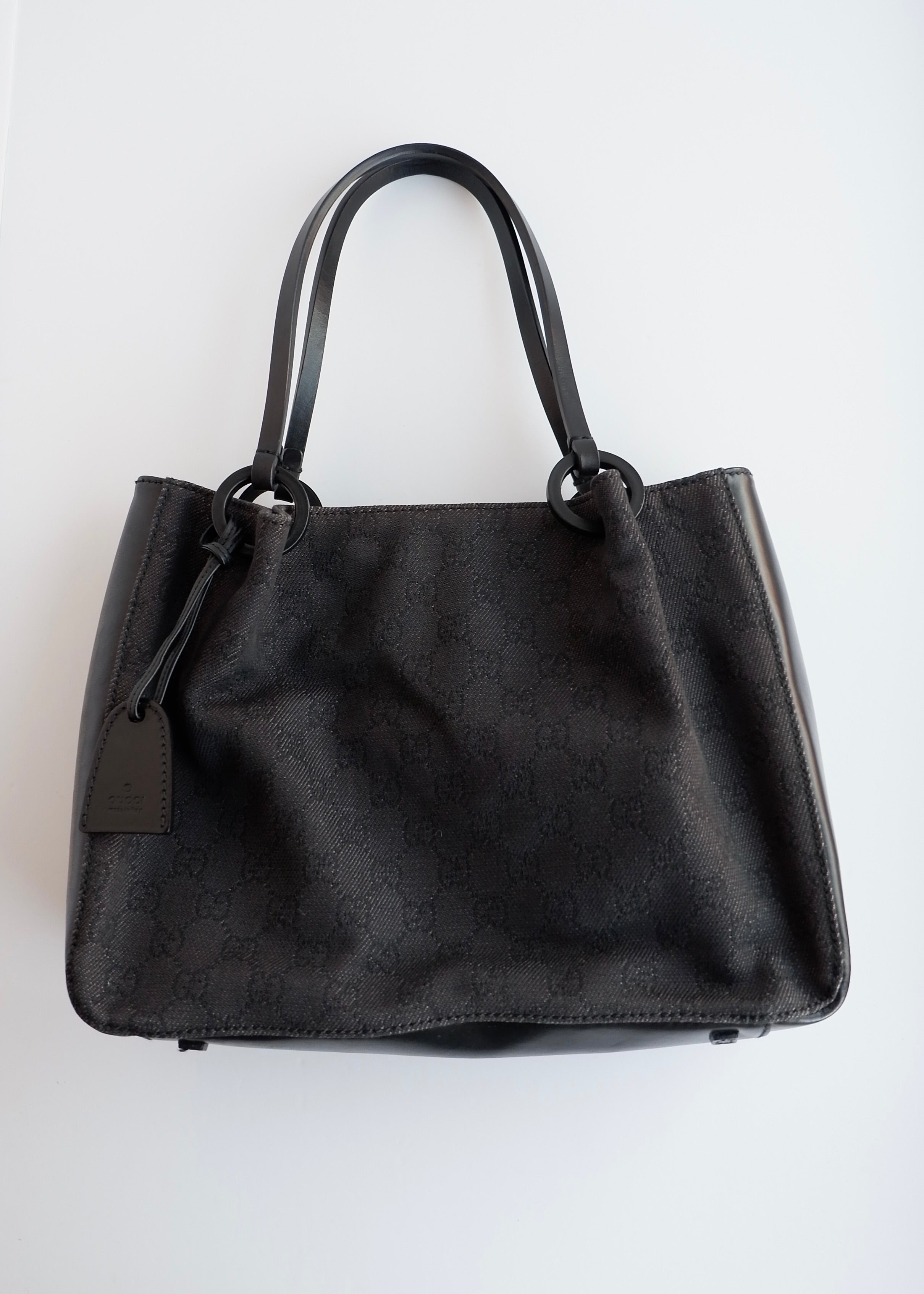 Authentique sac bandoulière Gucci d'occasion en toile GG en jean/cuir noir