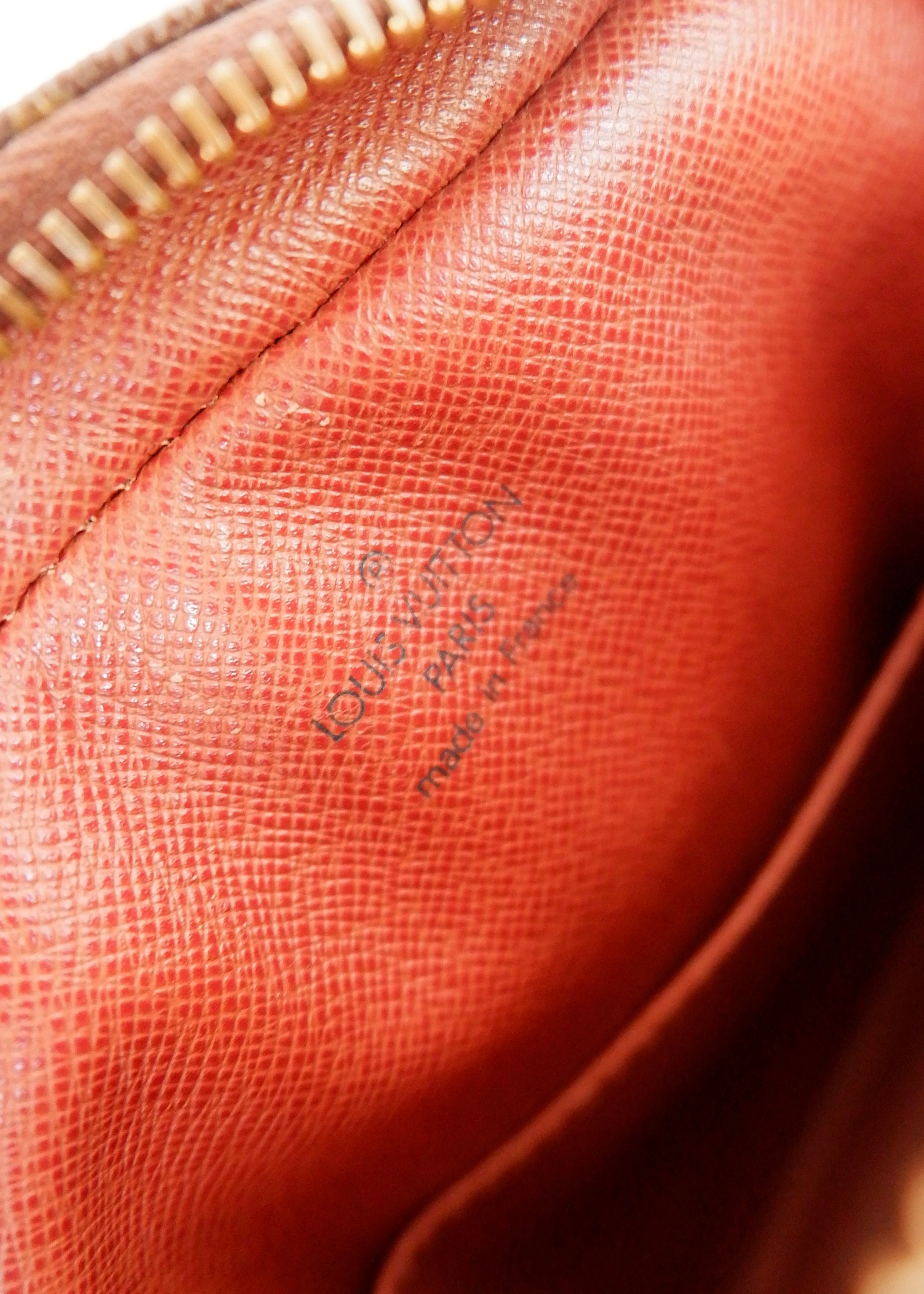 Sac bandoulière Louis Vuitton Amazone Monogram authentique d'occasion