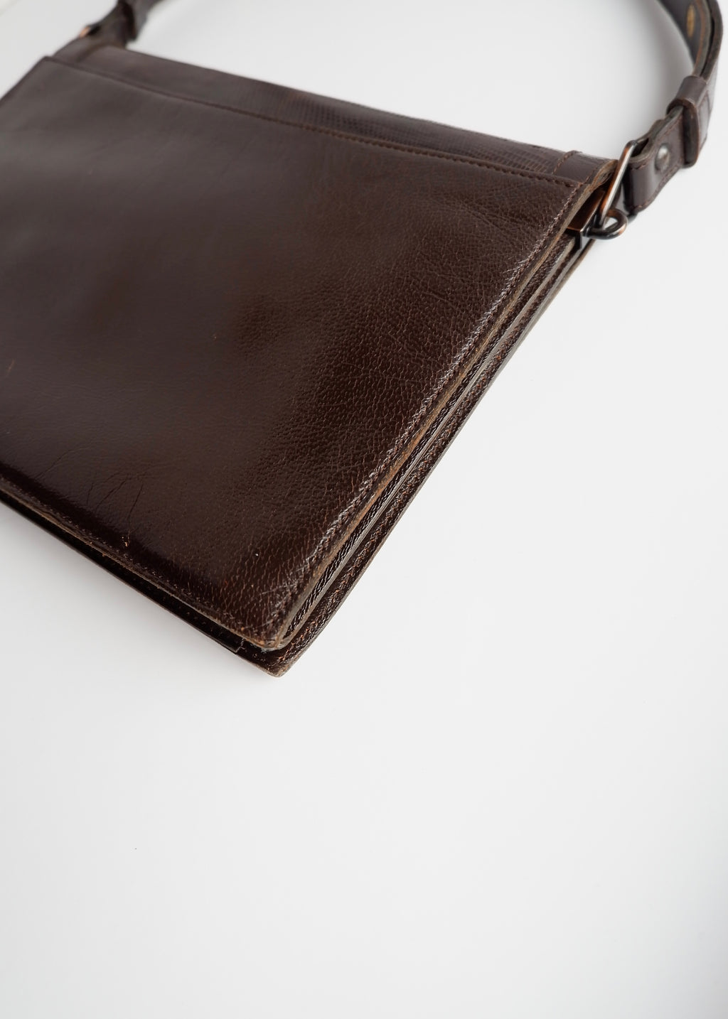 Sac bandoulière YSL vintage authentique en cuir marron d'occasion