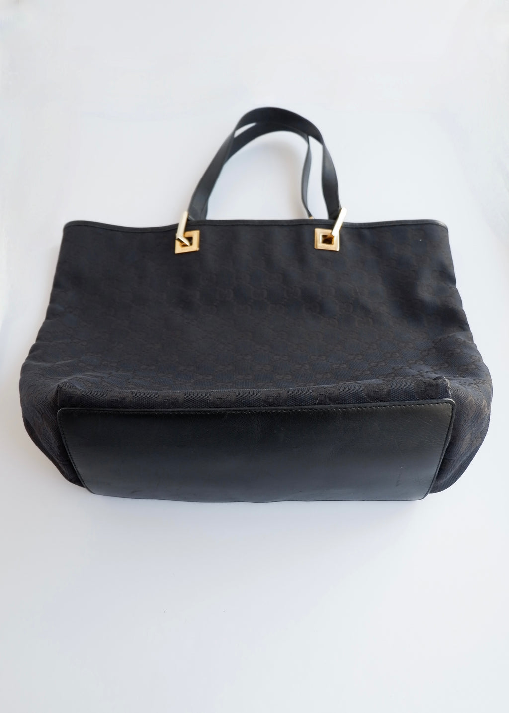 Preowned Gucci Black GG Canvas Shoulder Bag GHW