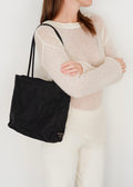 Sac cabas Prada authentique d'occasion en nylon noir à longue bandoulière