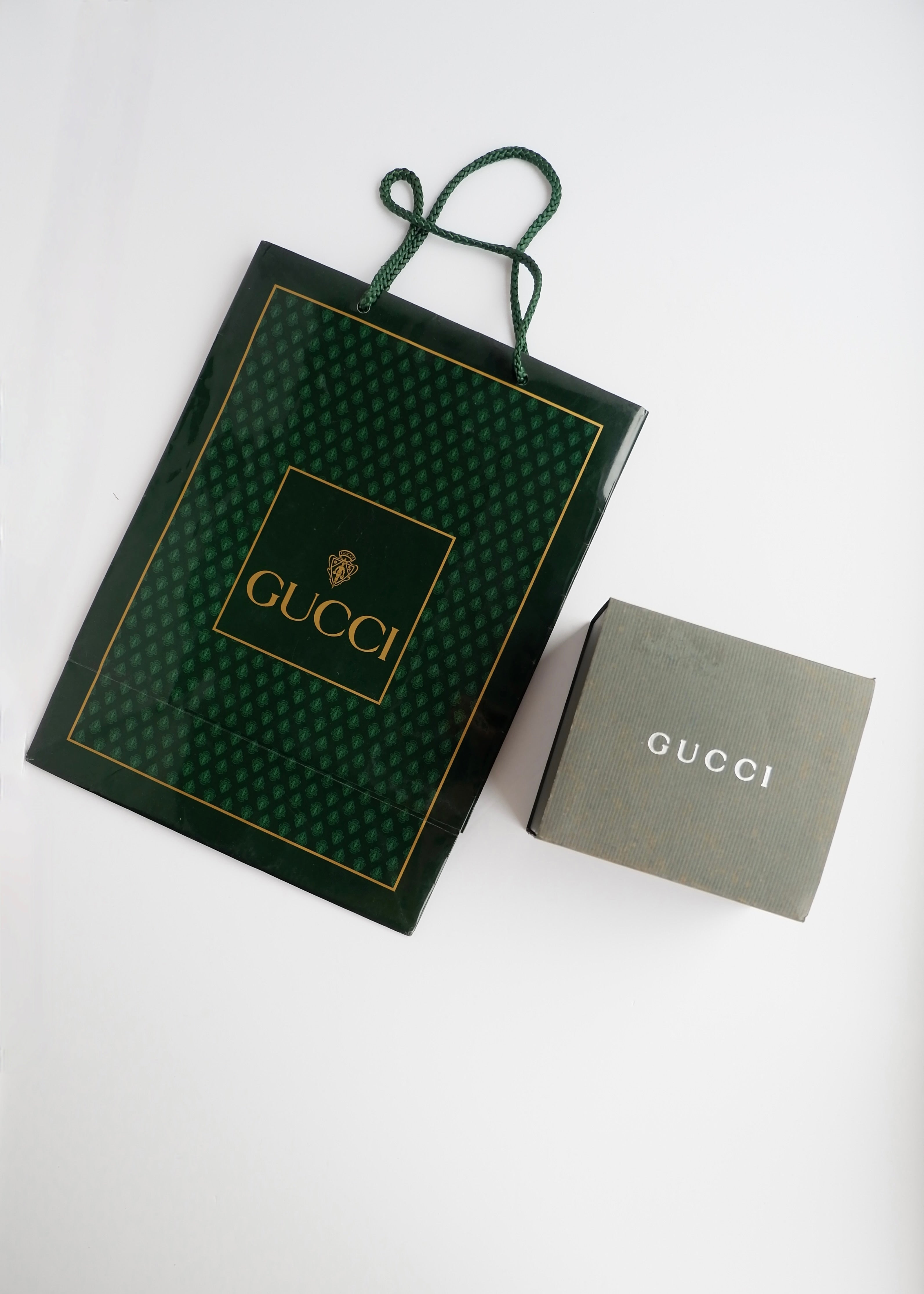 Montre Gucci authentique d'occasion à lunette interchangeable multicolore