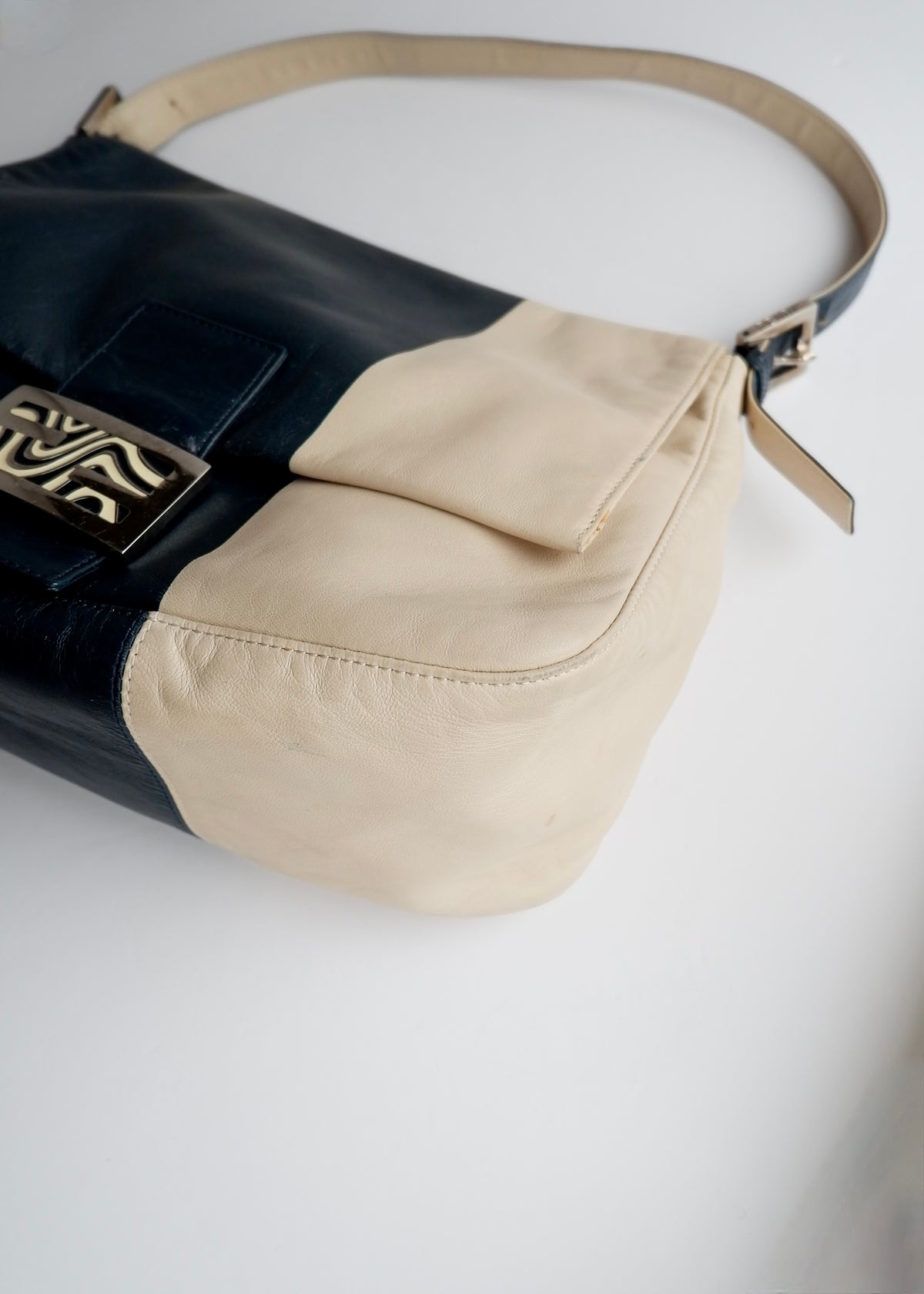Preowned Fendi Blue/ Beige Leather Mamma Baguette Shoulder Bag