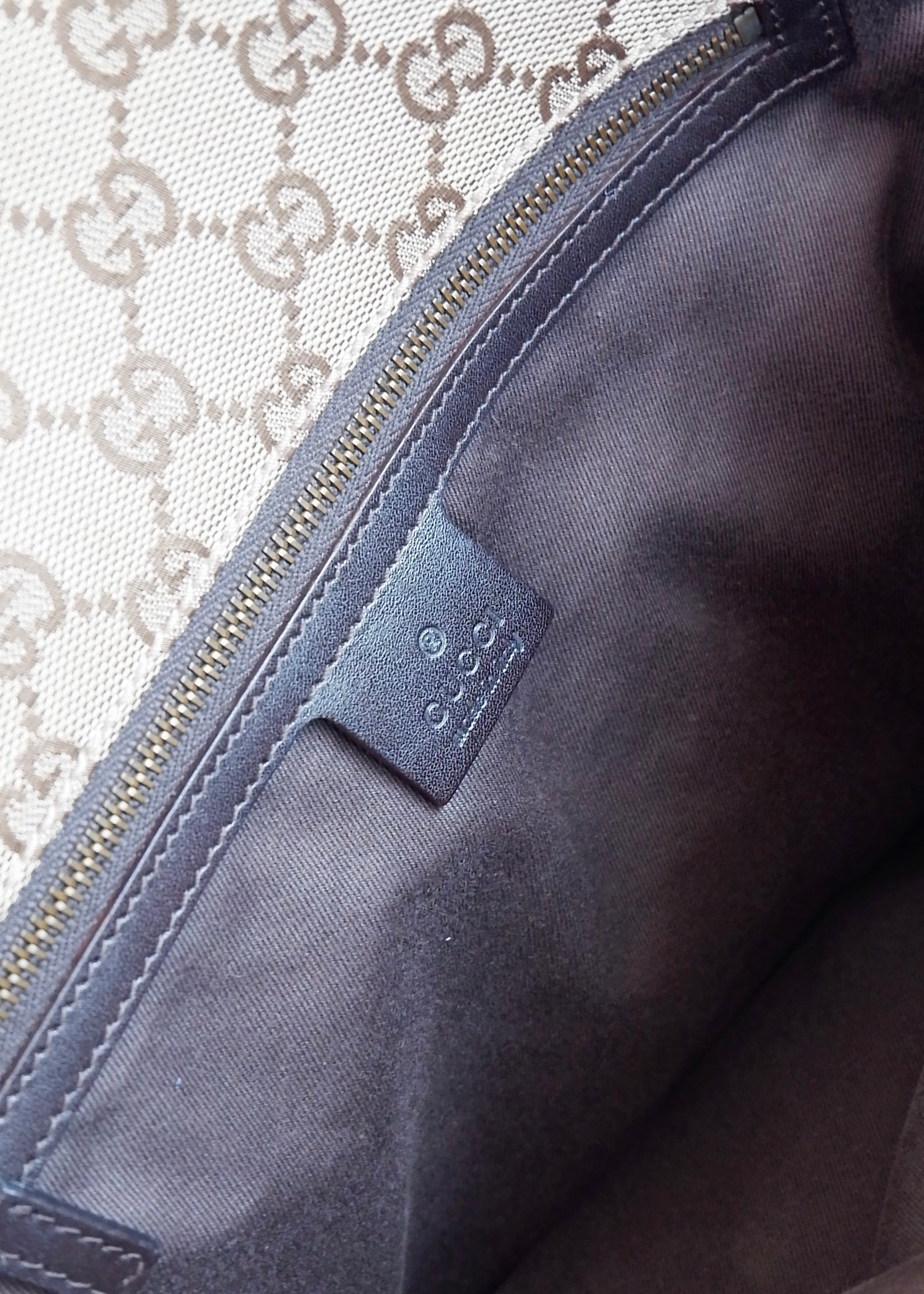 Sac fourre-tout Gucci d'occasion authentique en toile GG marron avec anse en cuir tressé