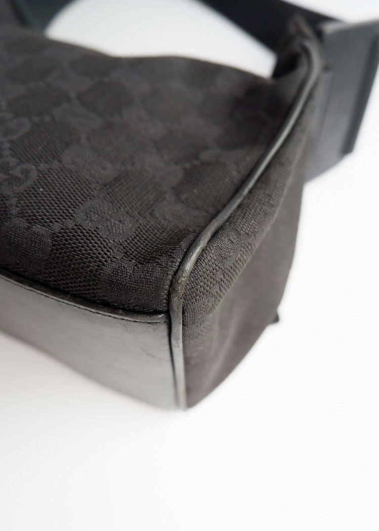 Preowned Gucci Black GG Canvas Leather Strap Shoulder Bag