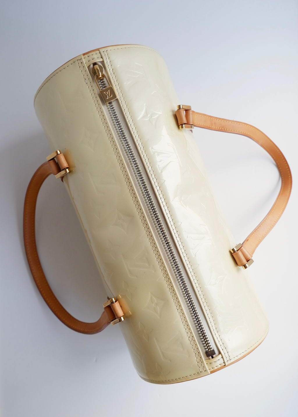 Preowned Louis Vuitton Monogram Vernis Perle Bedford Shoulder Bag