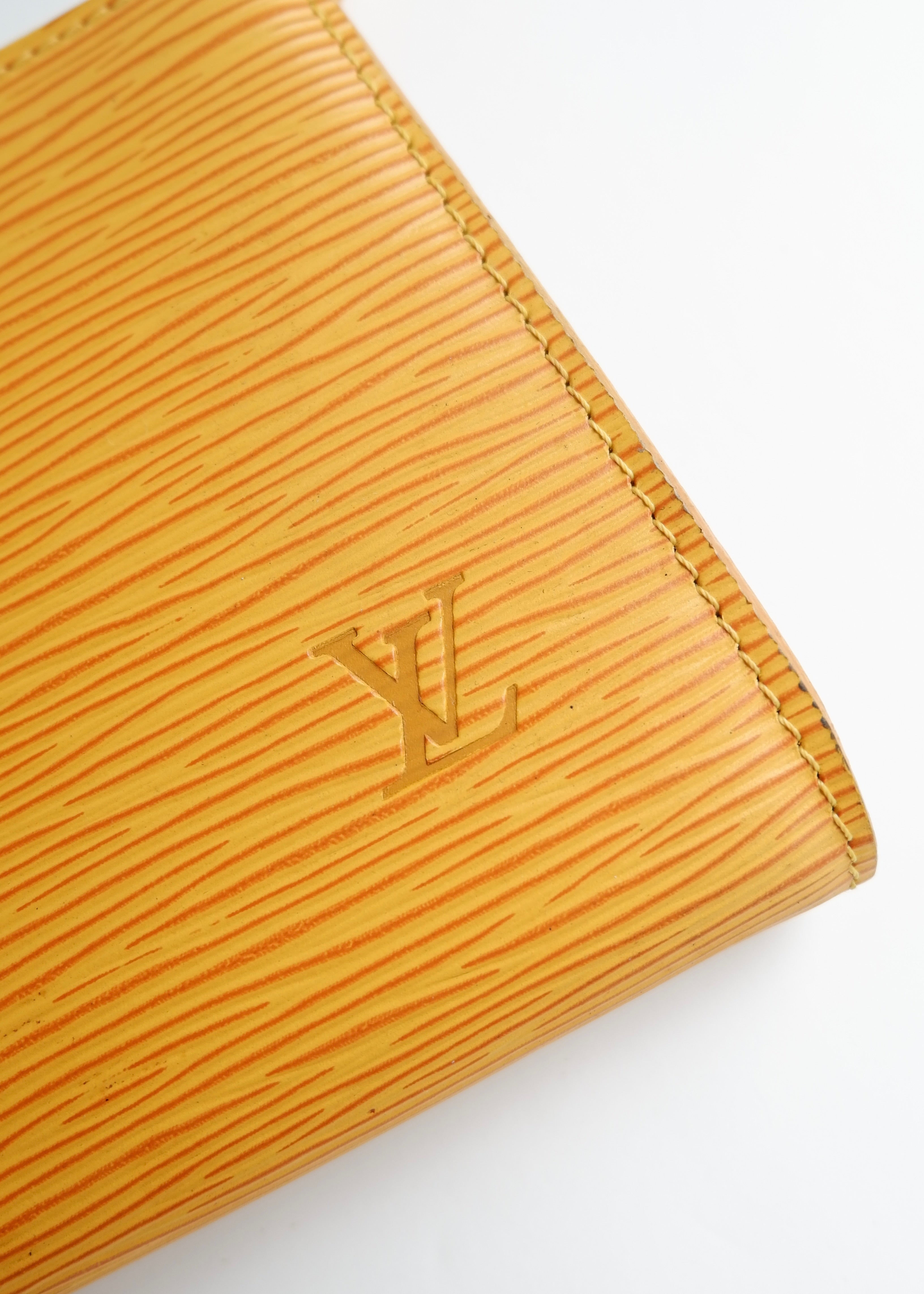 Preowned Louis Vuitton Yellow Epi Leather Pochette Shoulder Bag