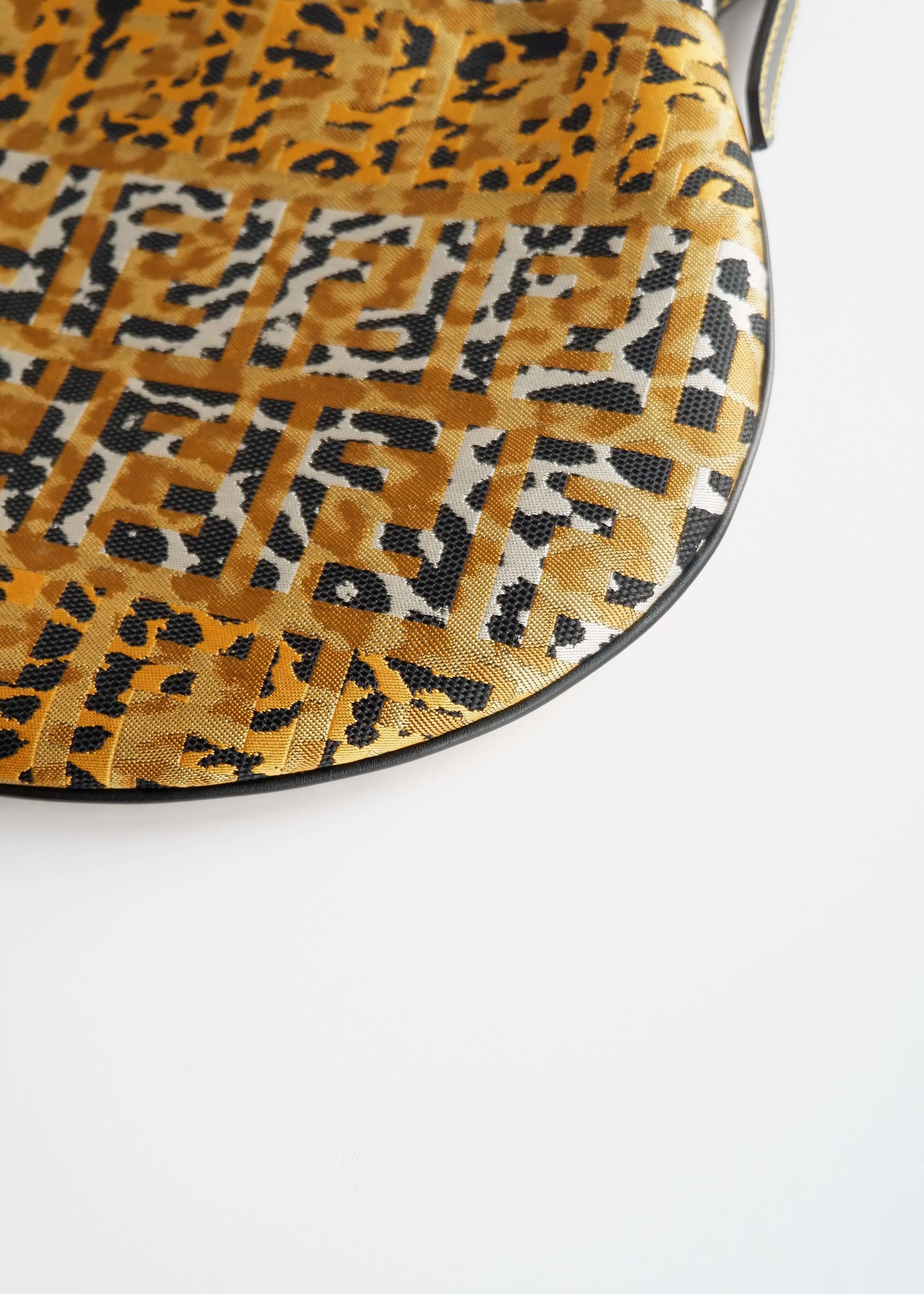 Sac Fendi authentique d'occasion, imprimé animal noir Zucca Oyster