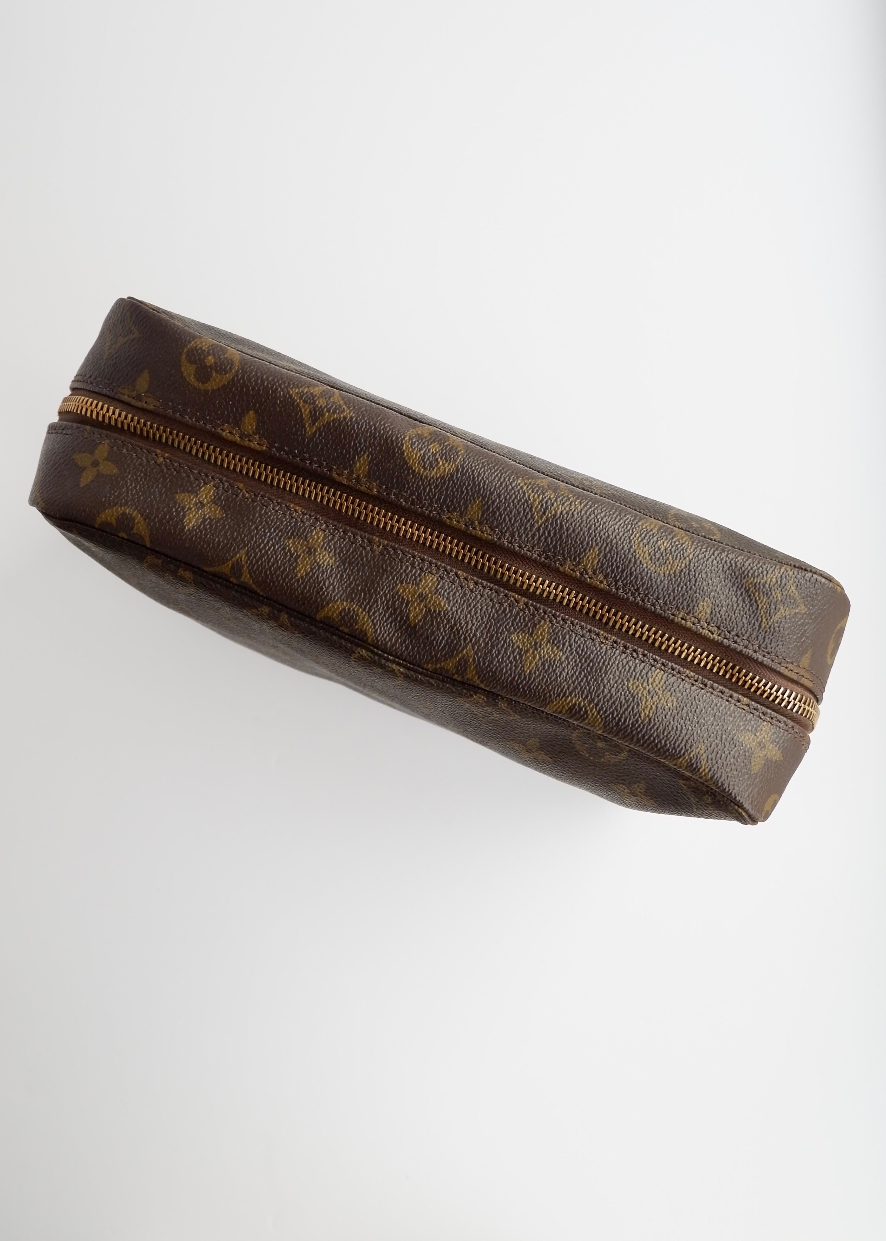 Authentic Preowned Vintage Louis Vuitton Monogram Large Toiletry Pouch