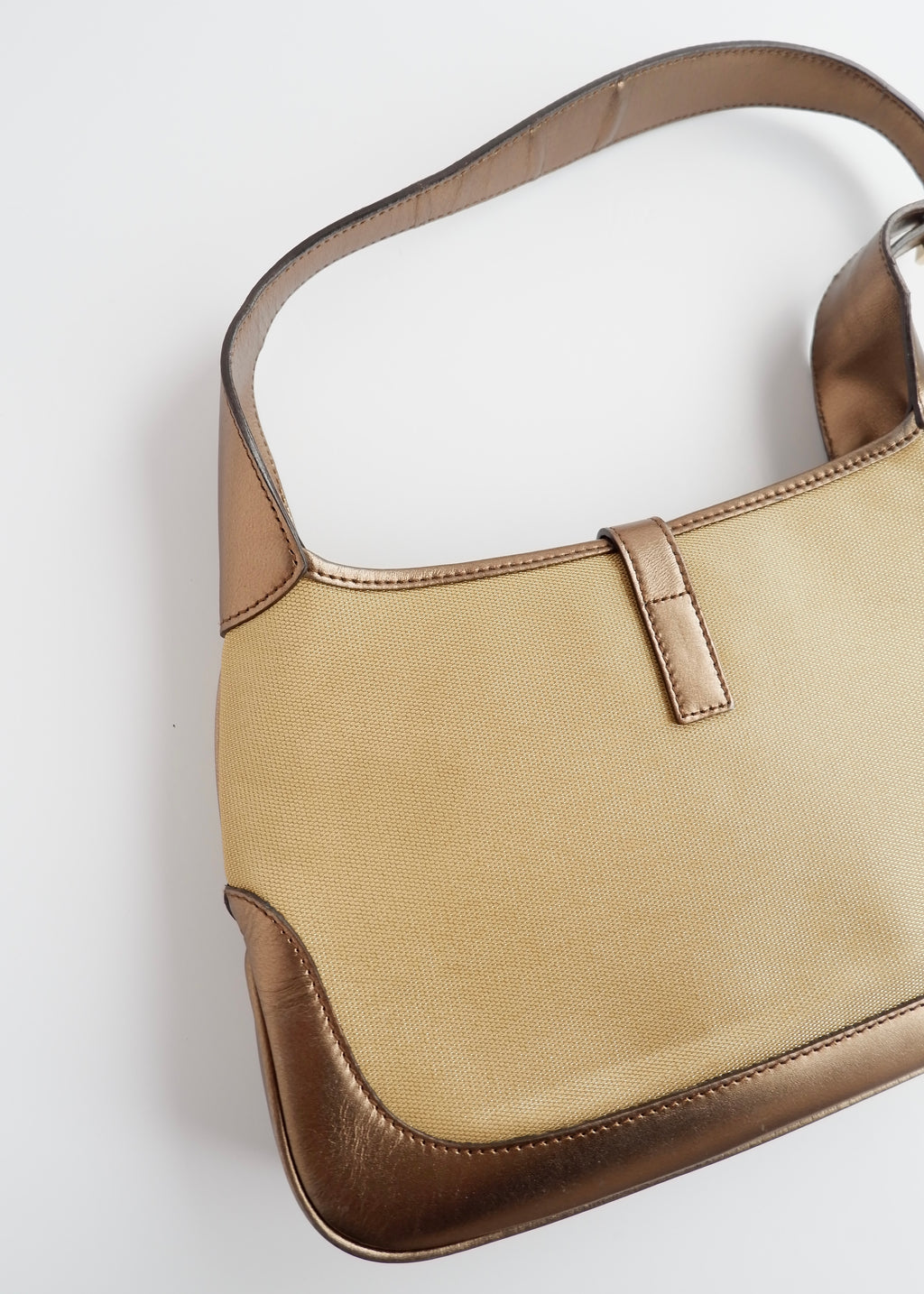 Authentique Sac Jackie Gucci d'occasion en Toile et Cuir Doré/Beige