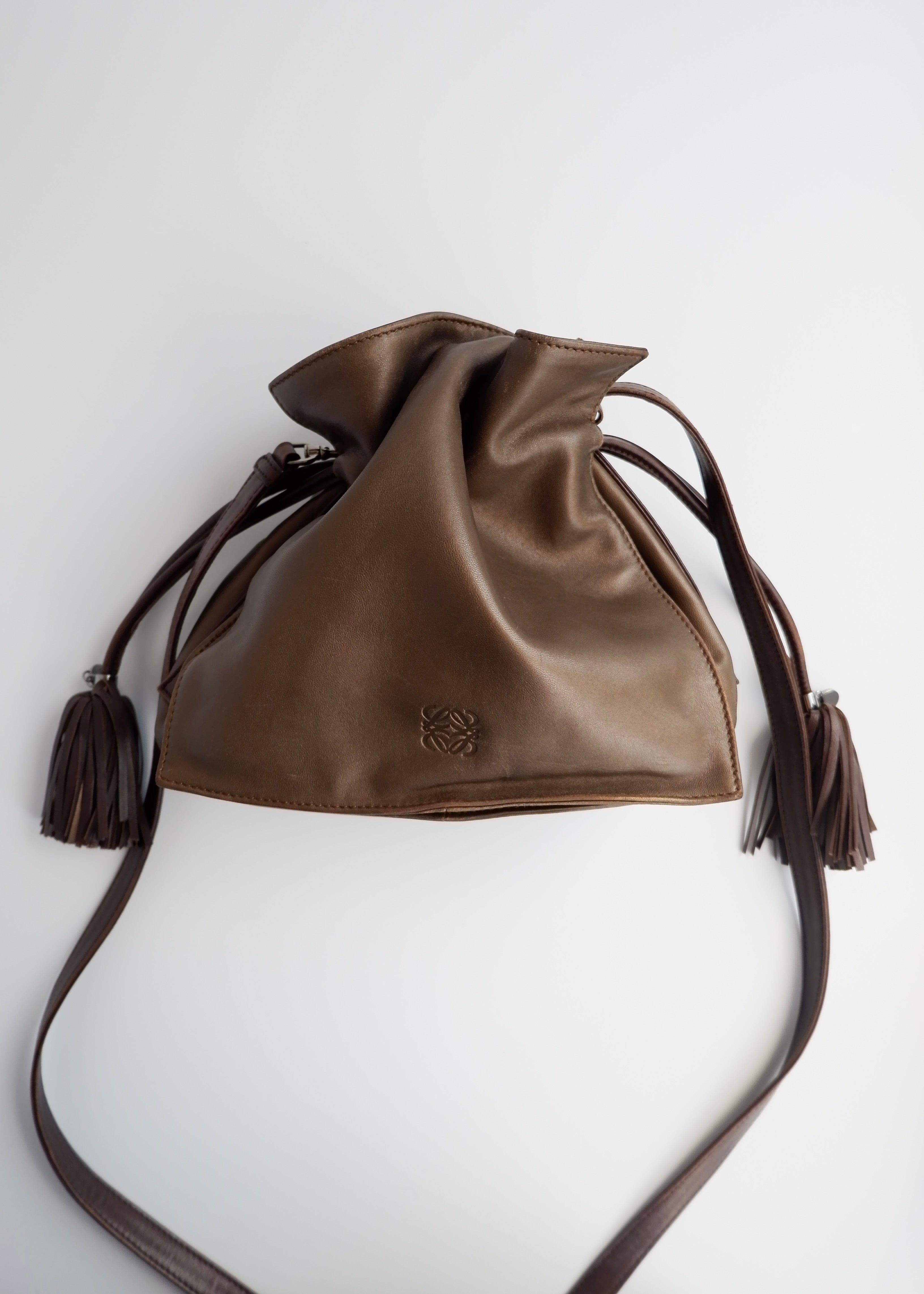 Authentique sac Loewe Flamingo vintage en cuir bronze d'occasion