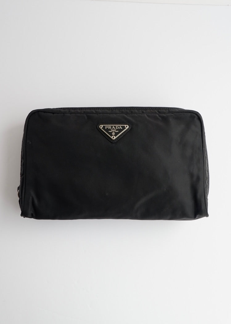 Pochette Prada authentique d'occasion en nylon noir