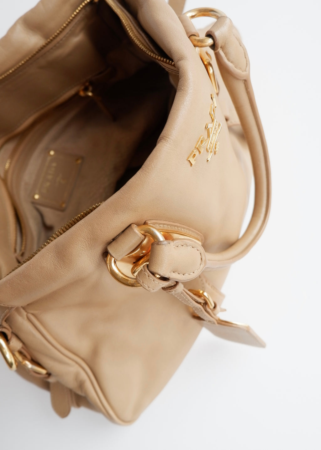 Authentique sac Prada en cuir marron, deux-en-un, d'occasion