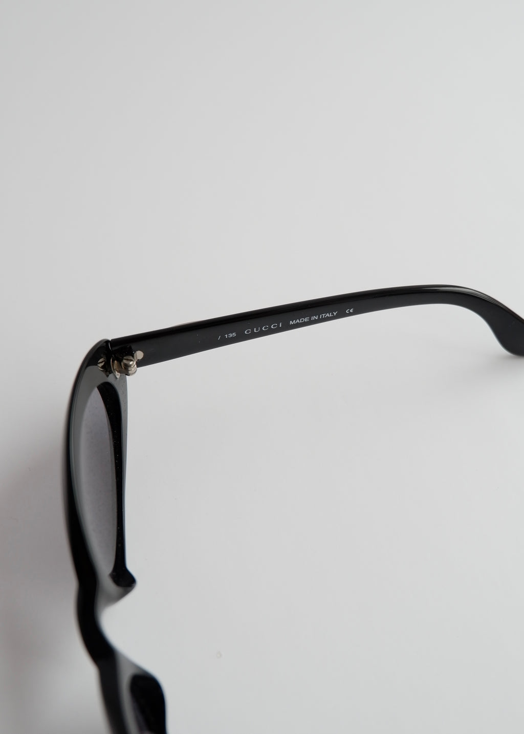 Authentic Preowned Vintage Gucci Black Round Frame G Logo Sunglasses