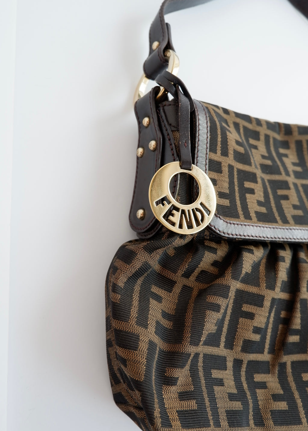 Sac porté épaule Fendi Zucca Chef marron vintage d'occasion authentique