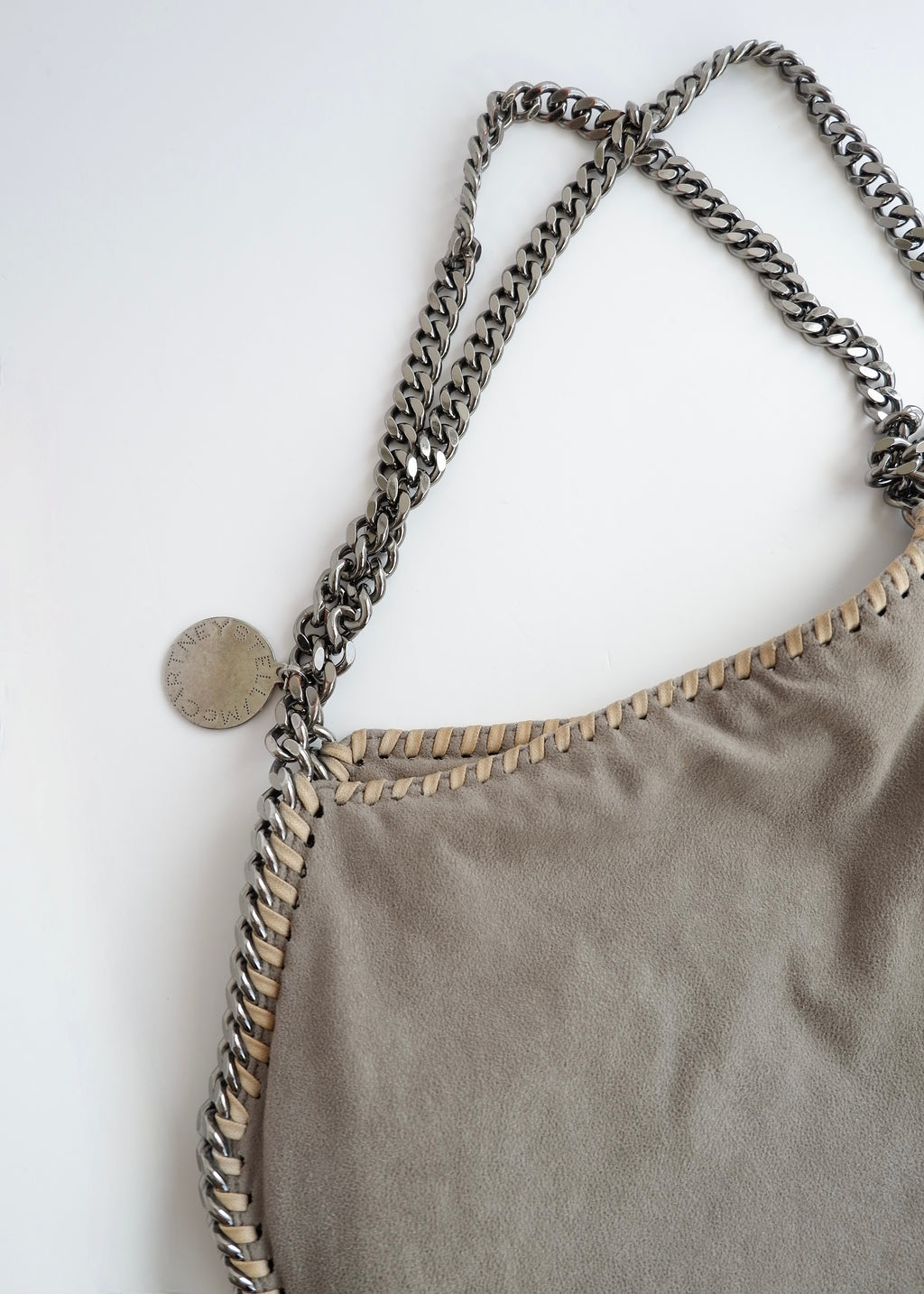 Sac porté épaule Stella McCartney Falabella en tissu gris authentique d'occasion
