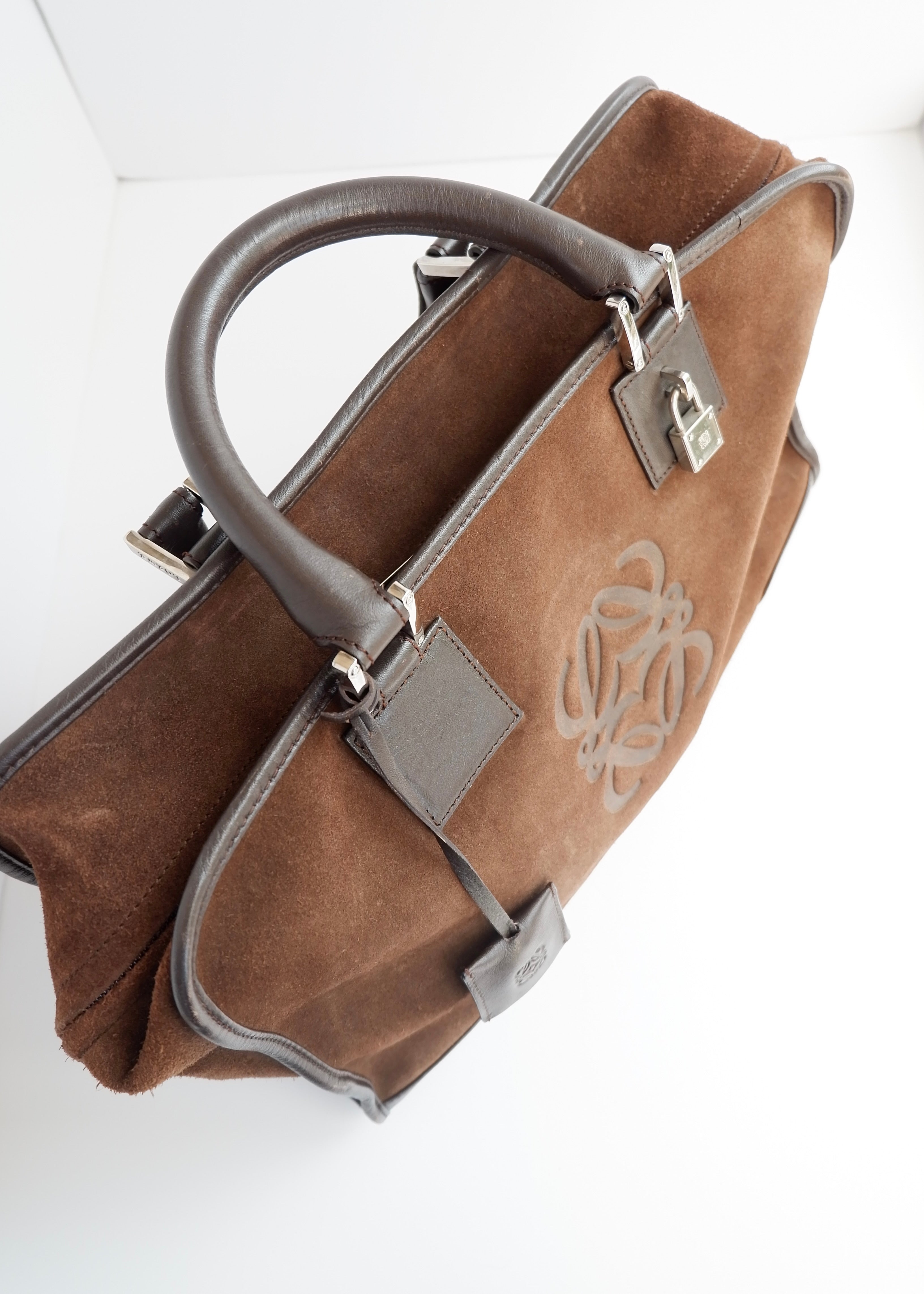 Authentique Sac à main vintage Loewe Amazona en daim et cuir marron pré-adoré