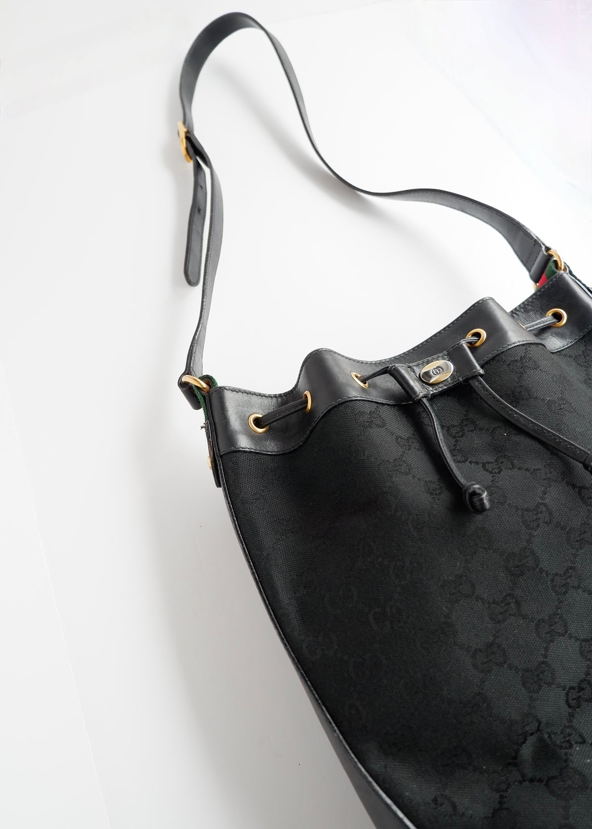 Preowned Gucci Black GG Canvas Drawstring Crossbody Bag