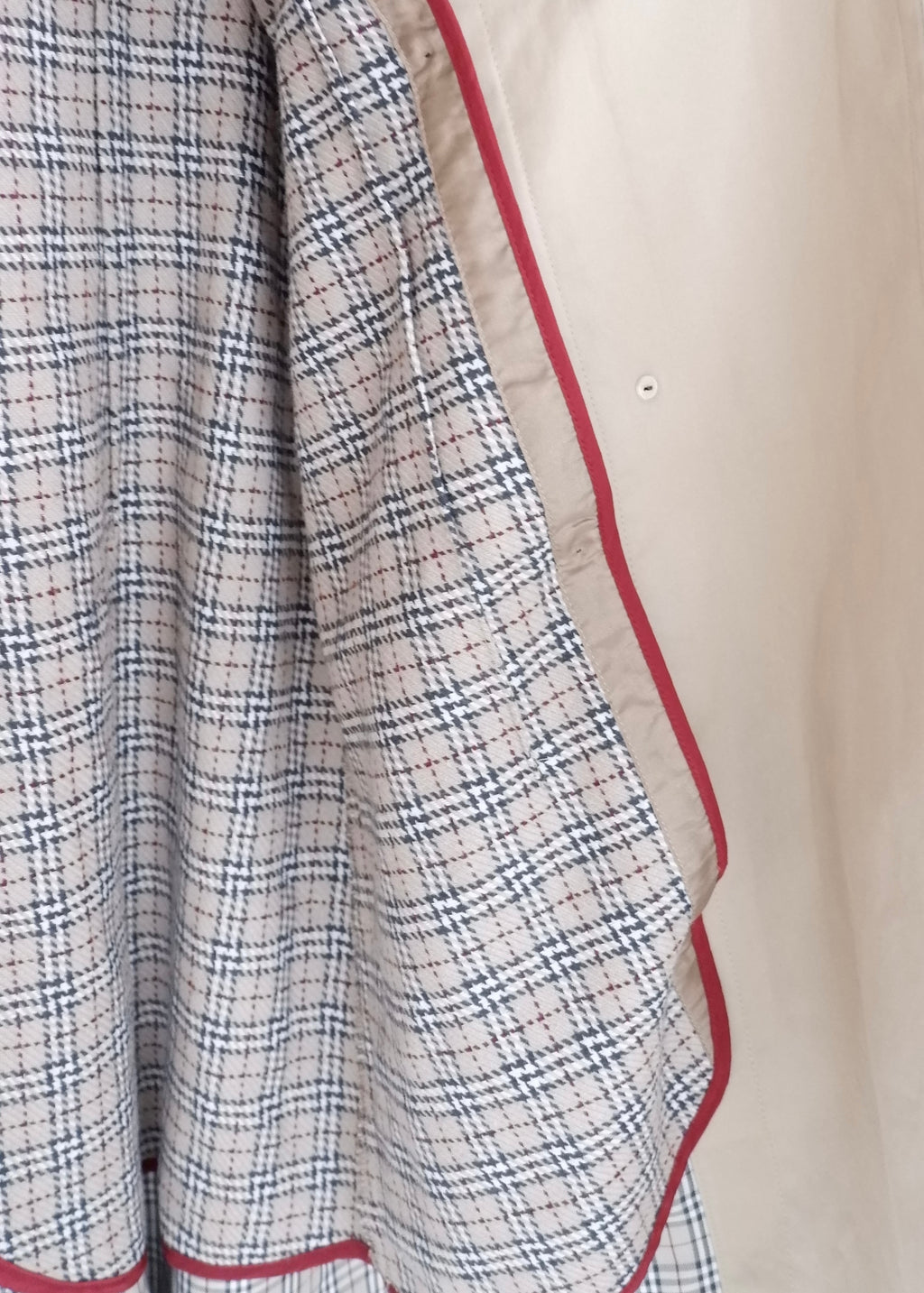 Trench-coat mi-long beige Burberry d'occasion authentique - T.S