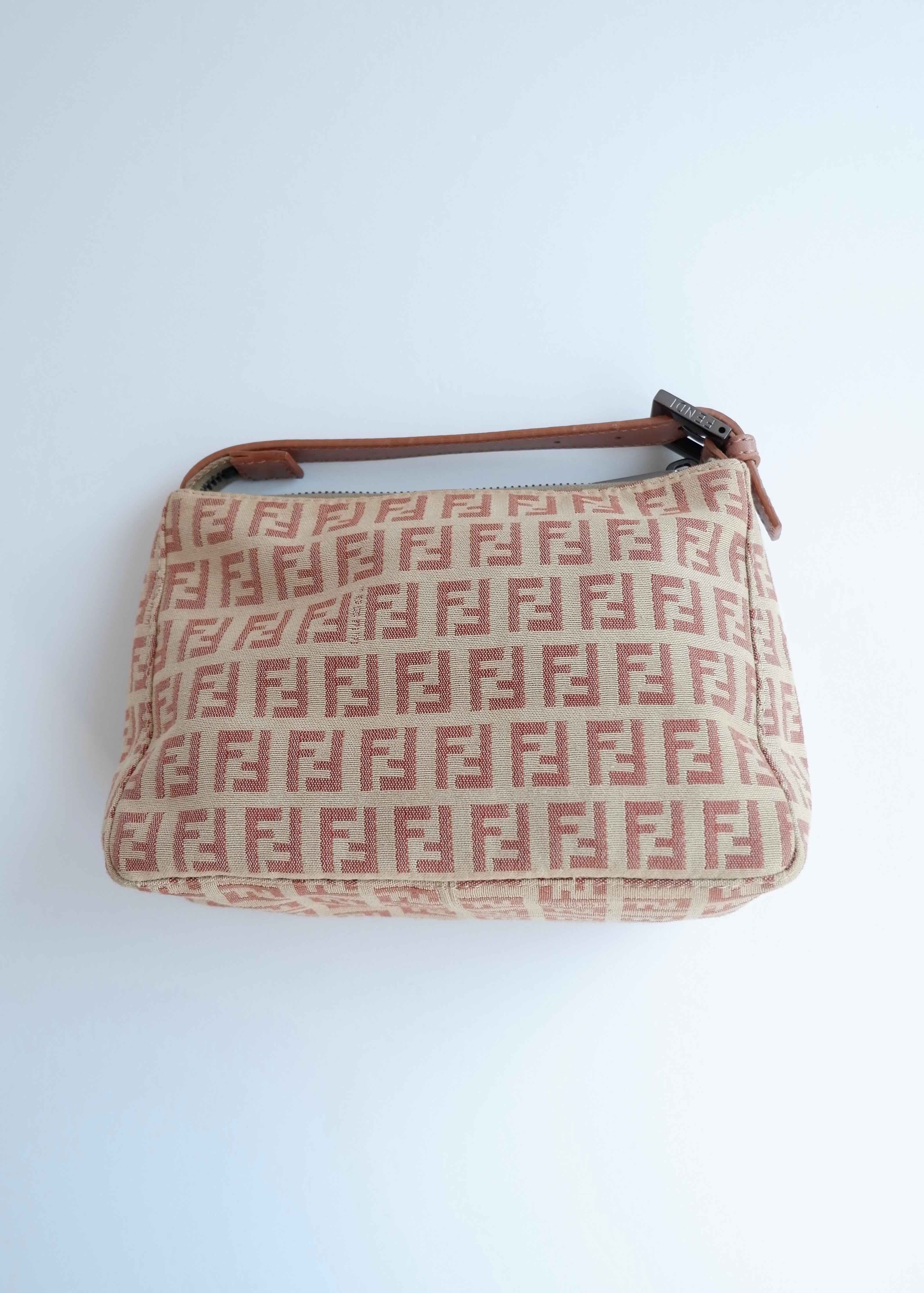 Pochette Fendi Zucchino rose poudré authentique d'occasion