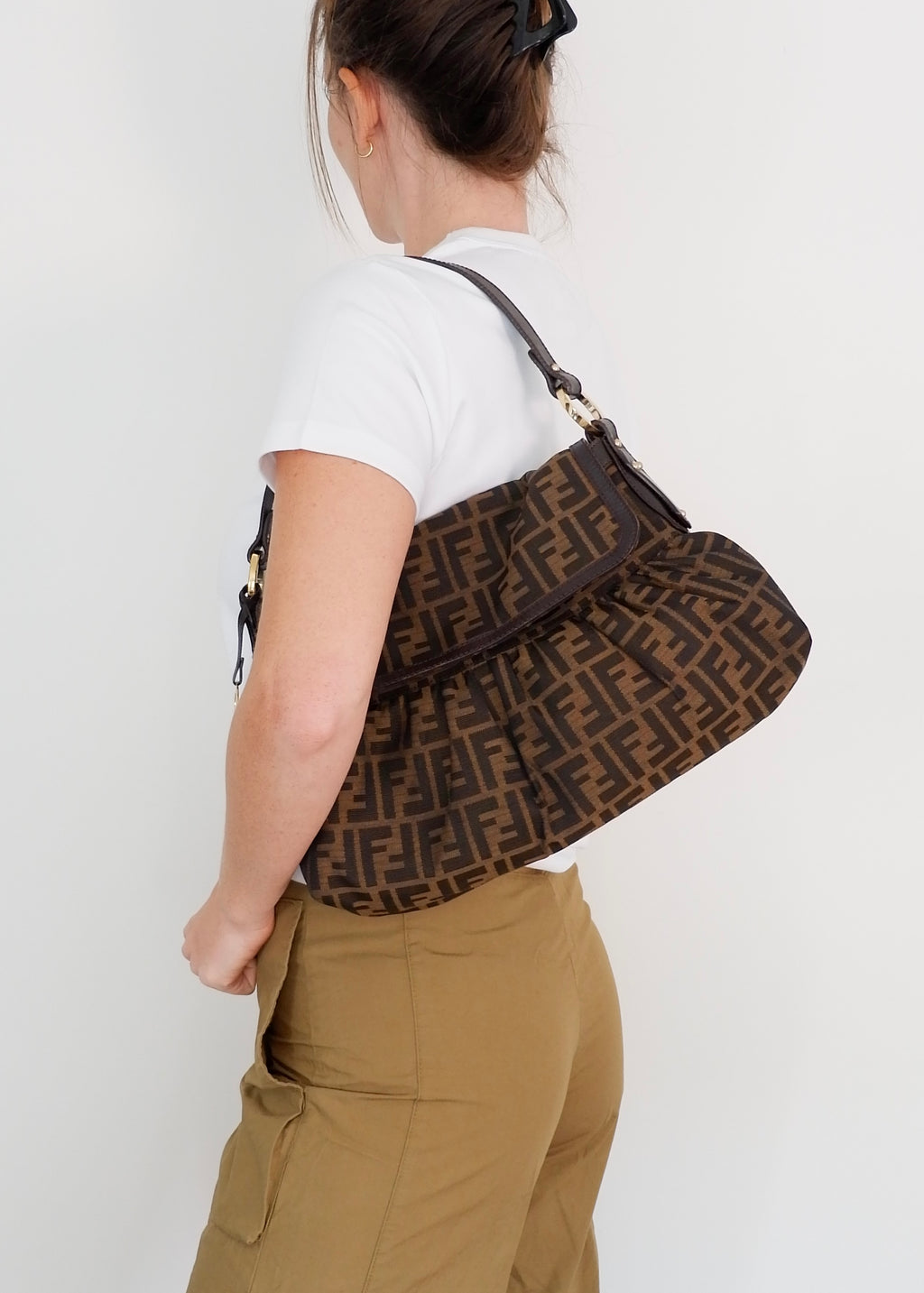 Sac porté épaule Fendi Zucca Chef marron vintage d'occasion authentique