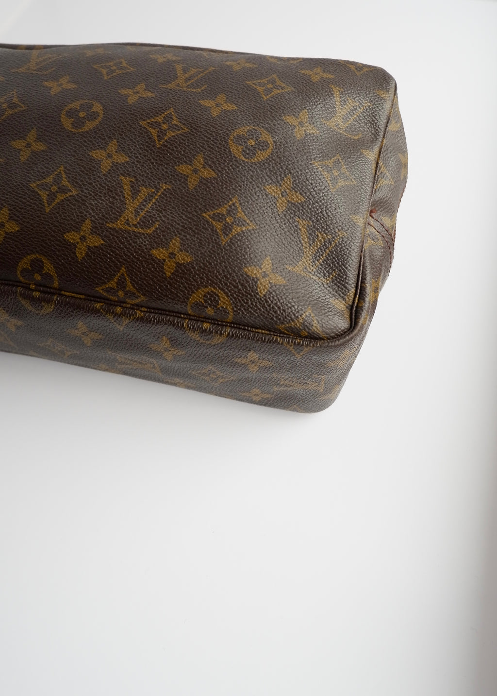 Authentic Preowned Vintage Louis Vuitton Monogram Toiletry Pouch