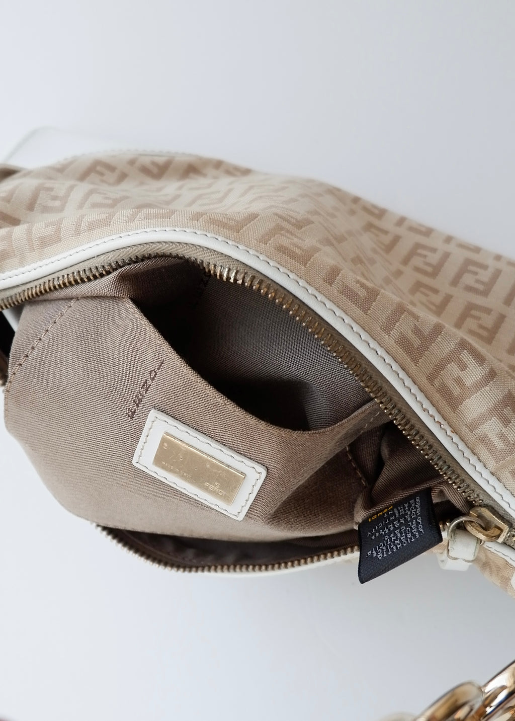 Preowned Vintage Fendi White Leather Beige Canvas Zucchino Shoulder Bag