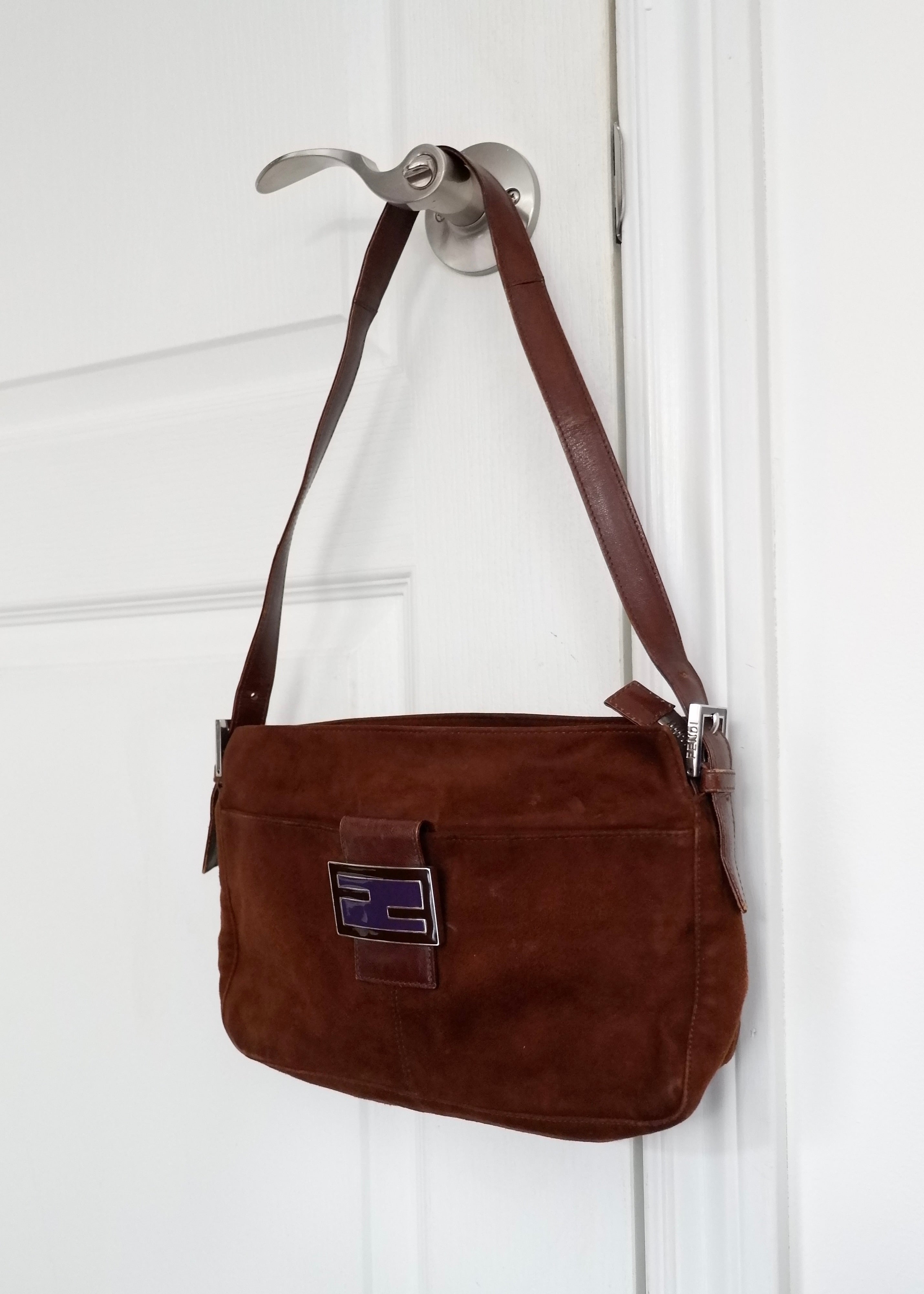 Sac porté épaule Fendi en daim et cuir marron, d'occasion, authentique