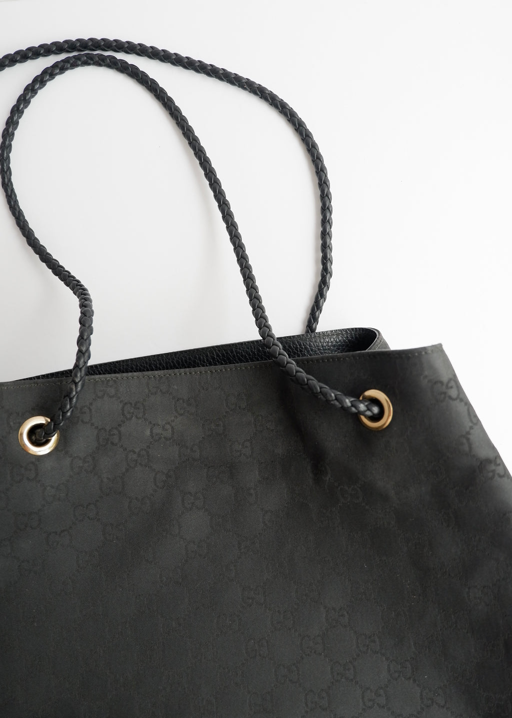 Preowned Gucci Black GG Canvas Leather Woven Strap Shoulder Tote