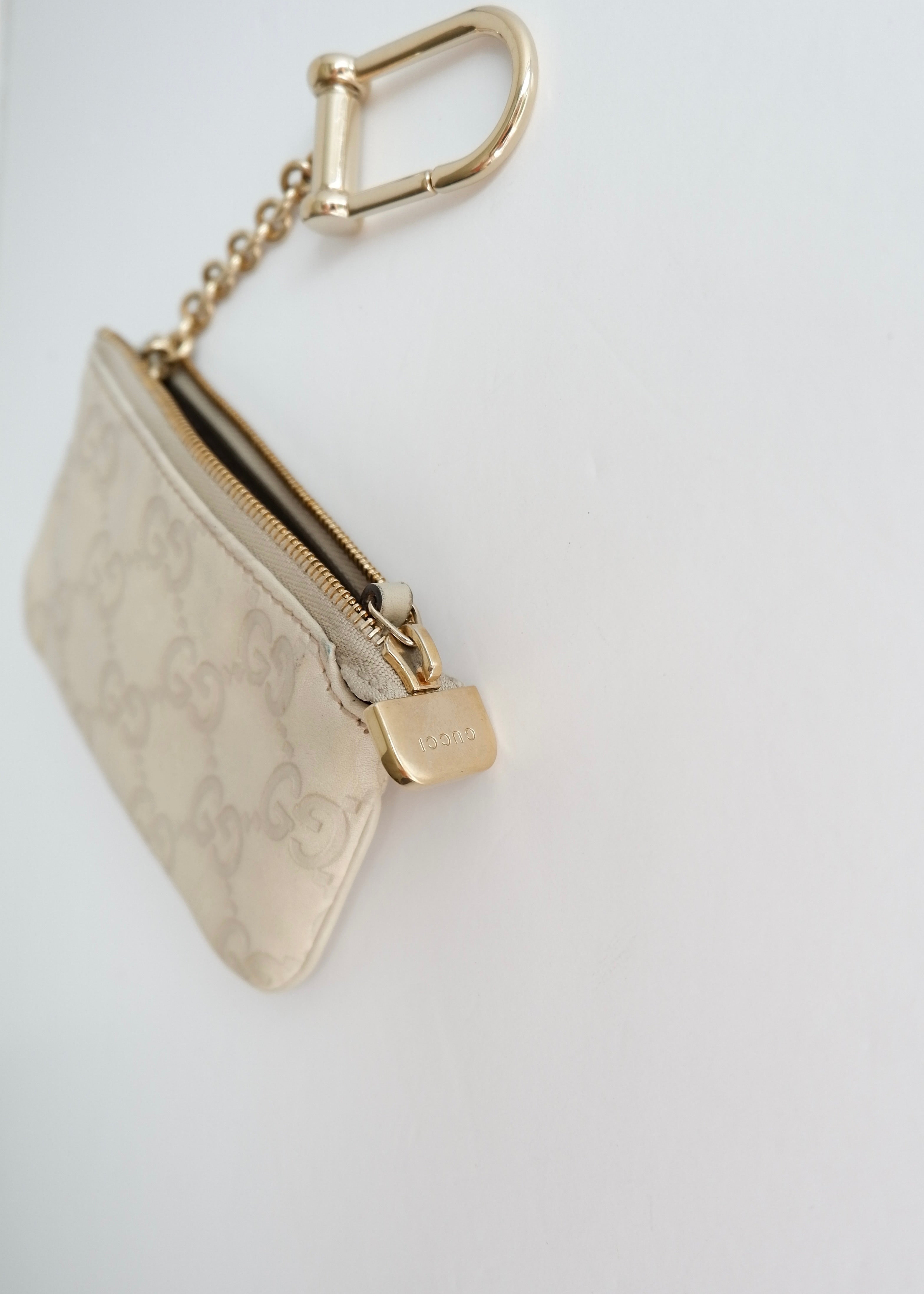 Preowned Gucci Beige Leather GG Card/Key Pouch