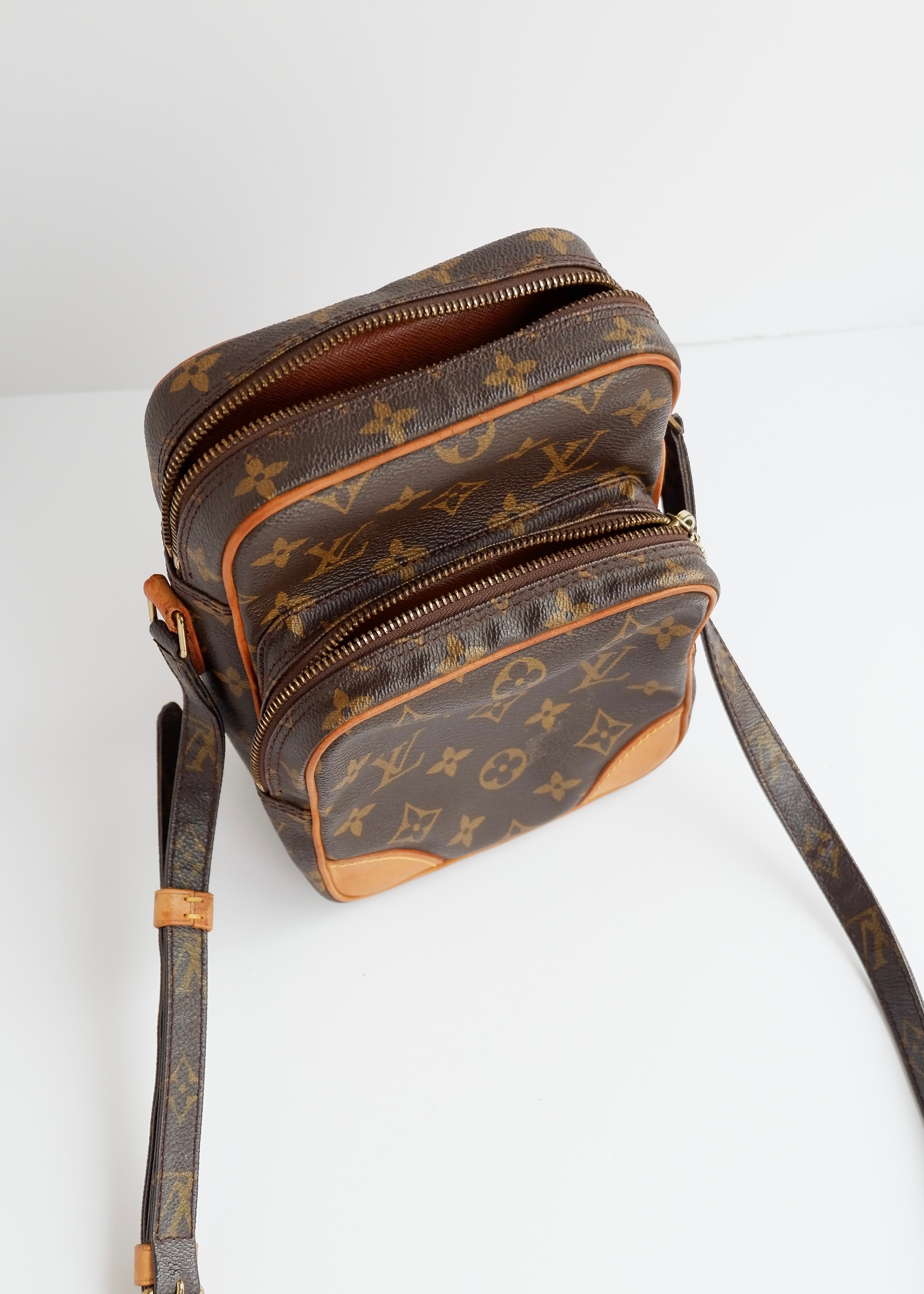 Sac bandoulière Louis Vuitton Monogram Amazone d'occasion authentique