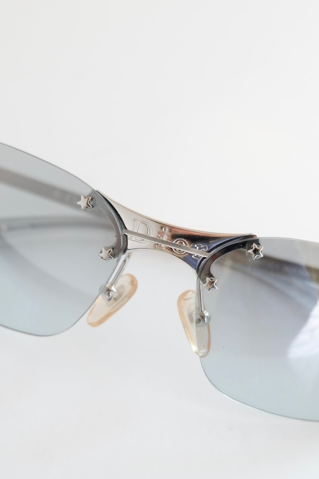 Authentiques Lunettes de Soleil Dior Étoile à Monture Carrée Argentée d'Occasion